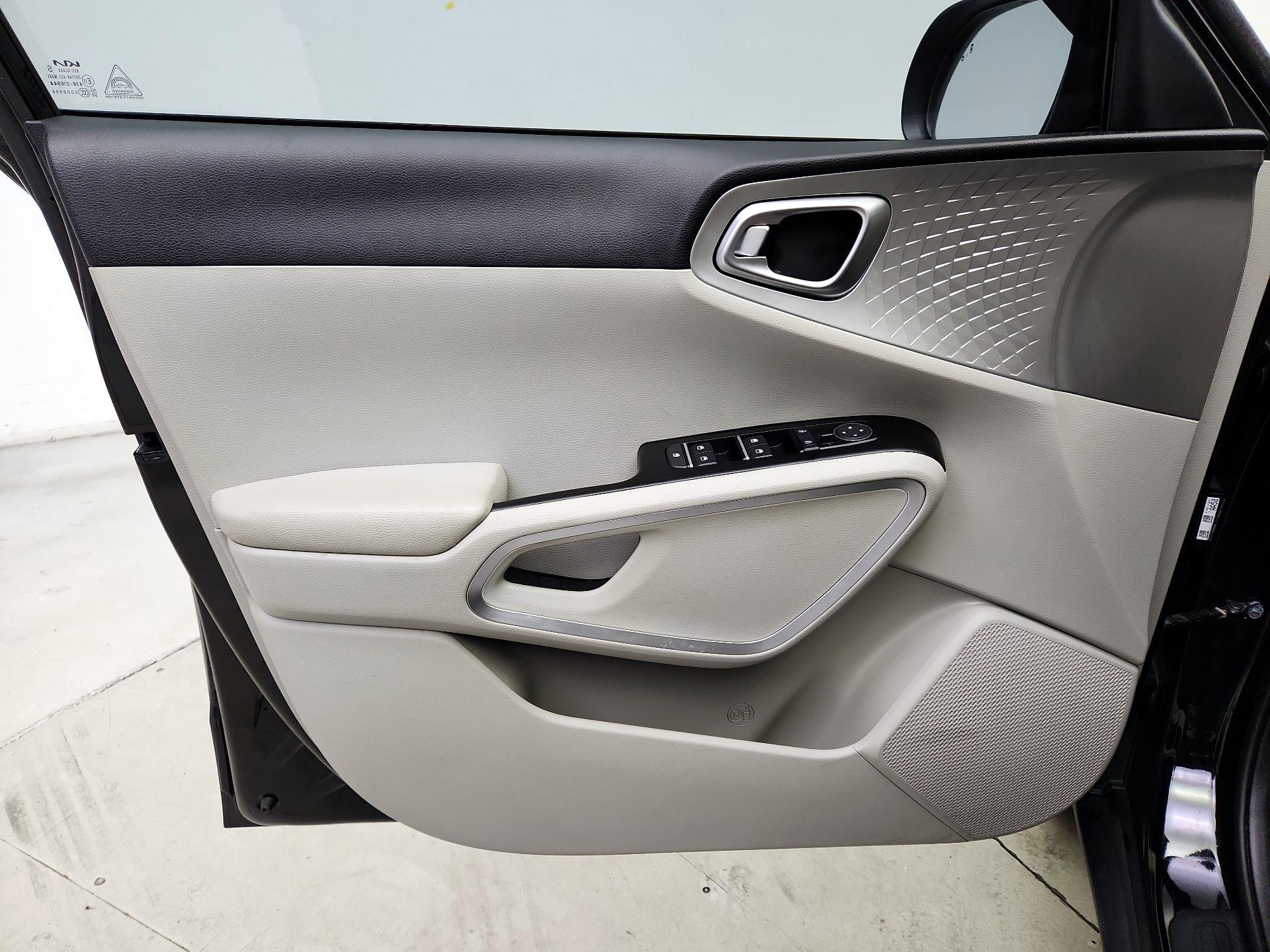 Thumbnail: 2022 Kia Soul - 12