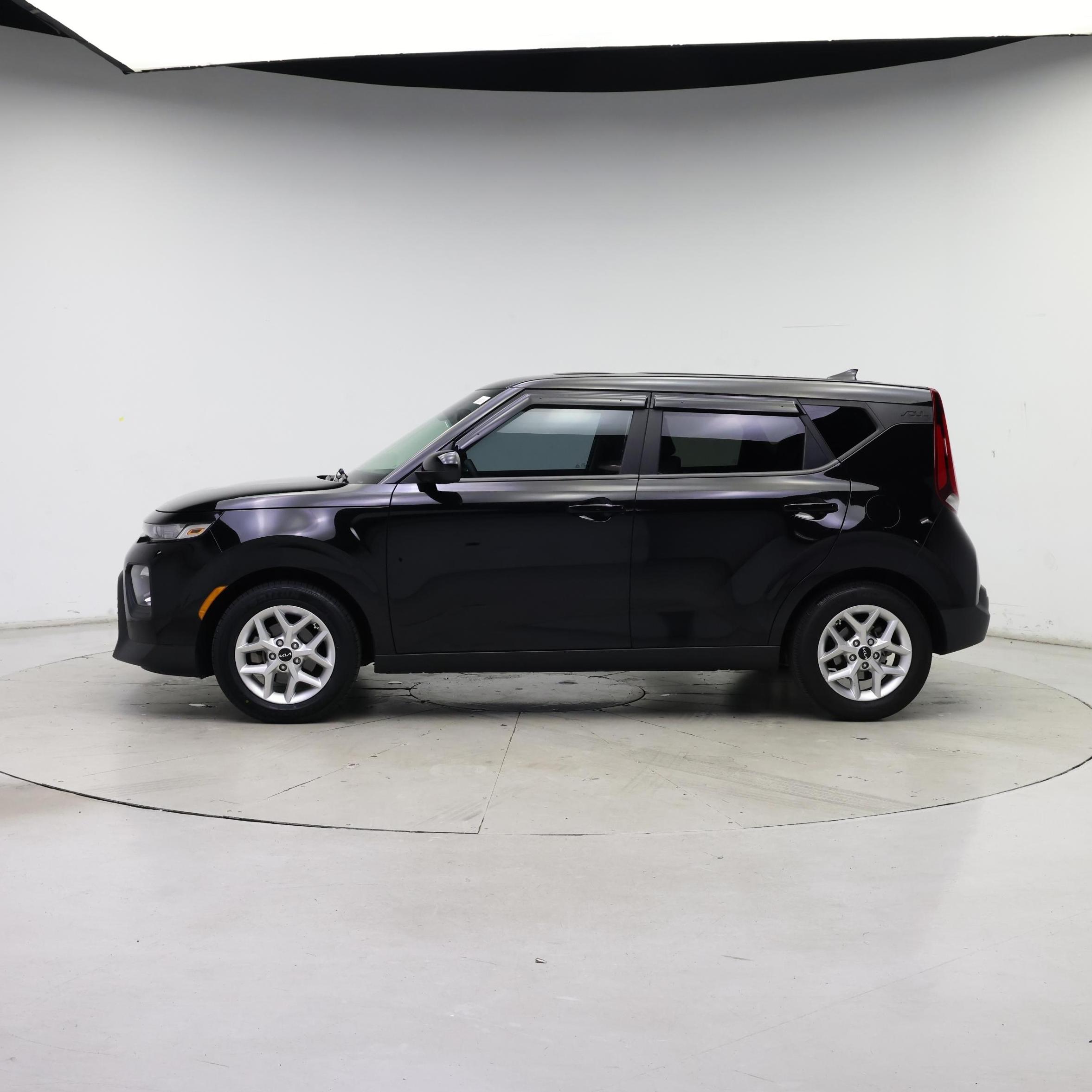 Thumbnail: 2022 Kia Soul - 3