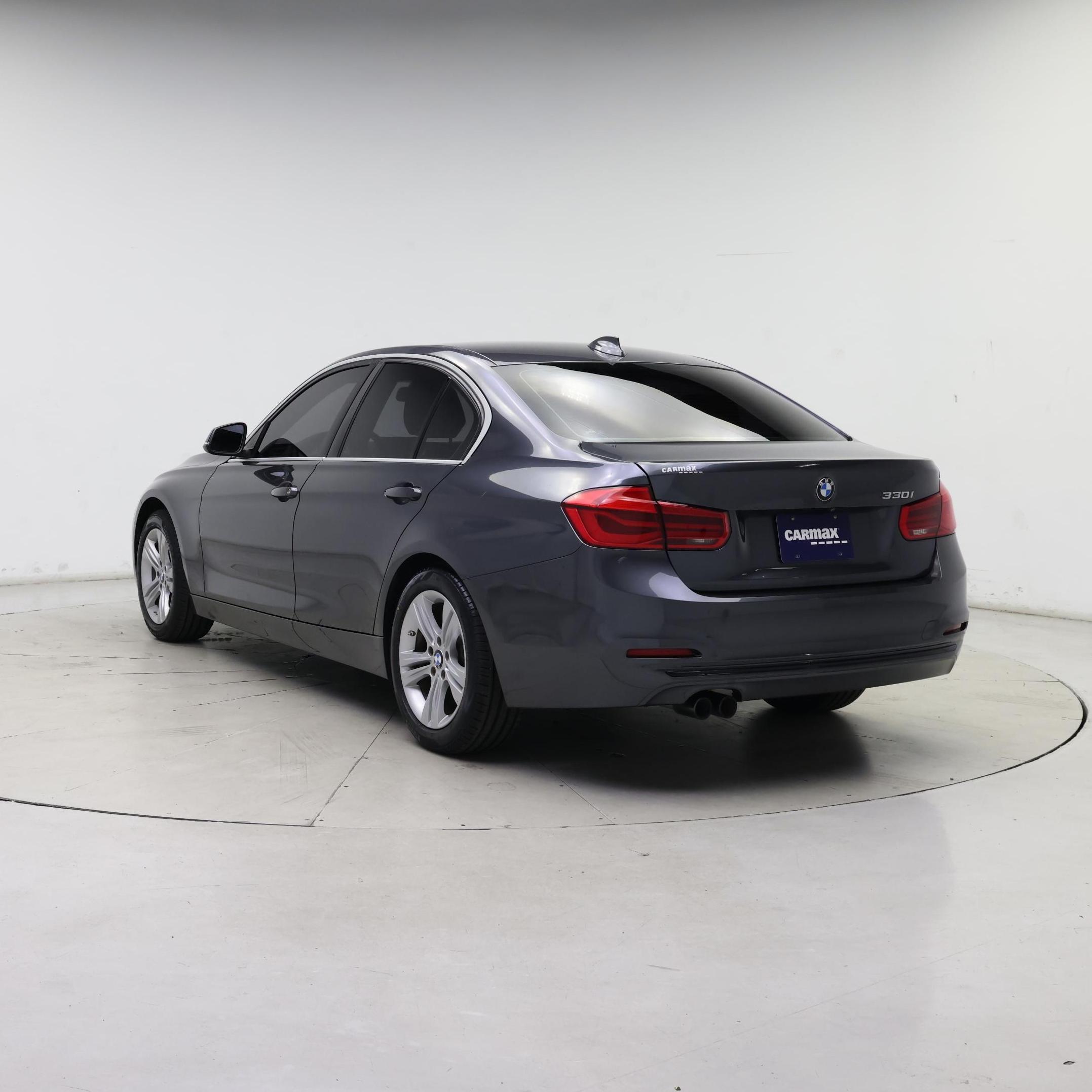 Thumbnail: 2018 BMW 3 Series - 2