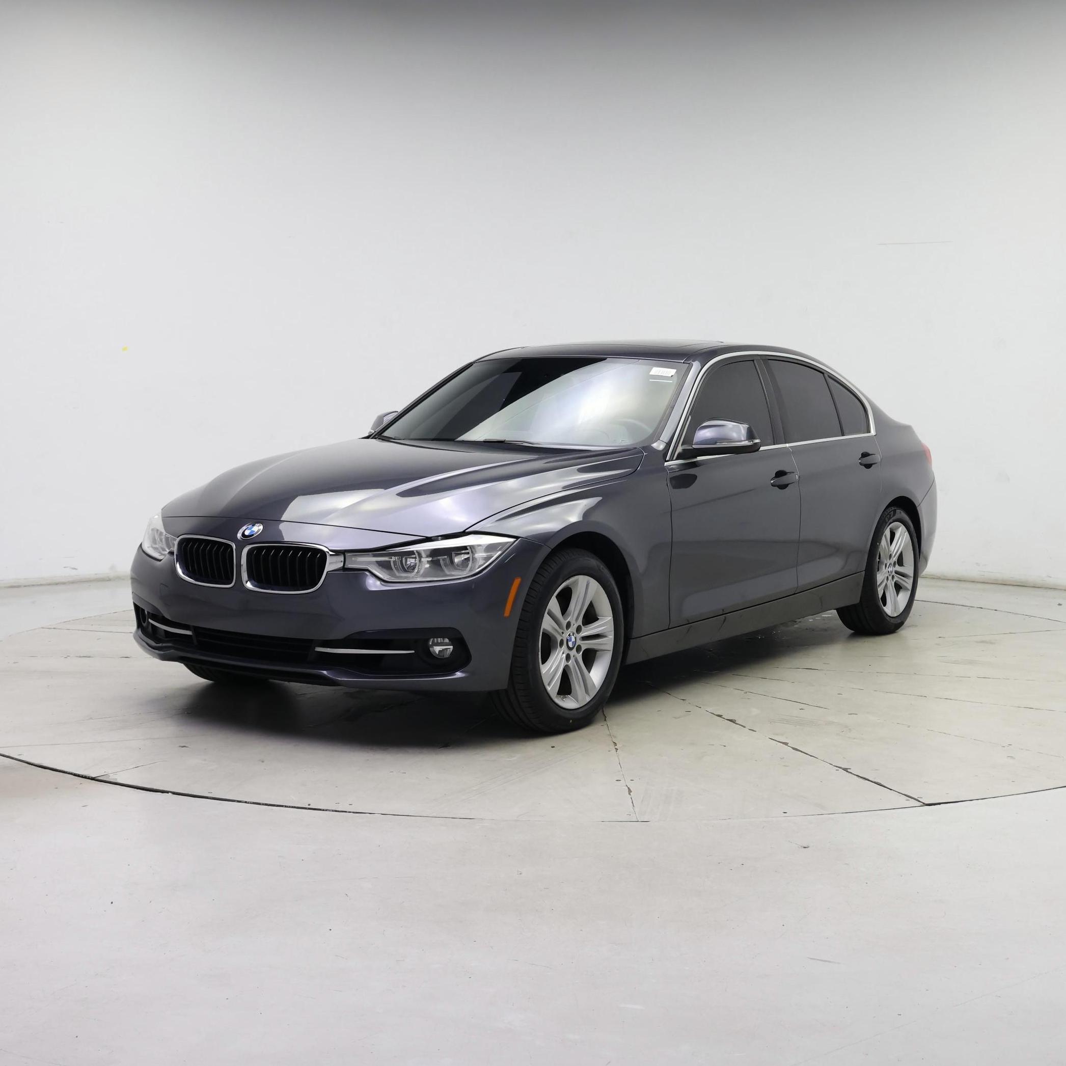 Thumbnail: 2018 BMW 3 Series - 4