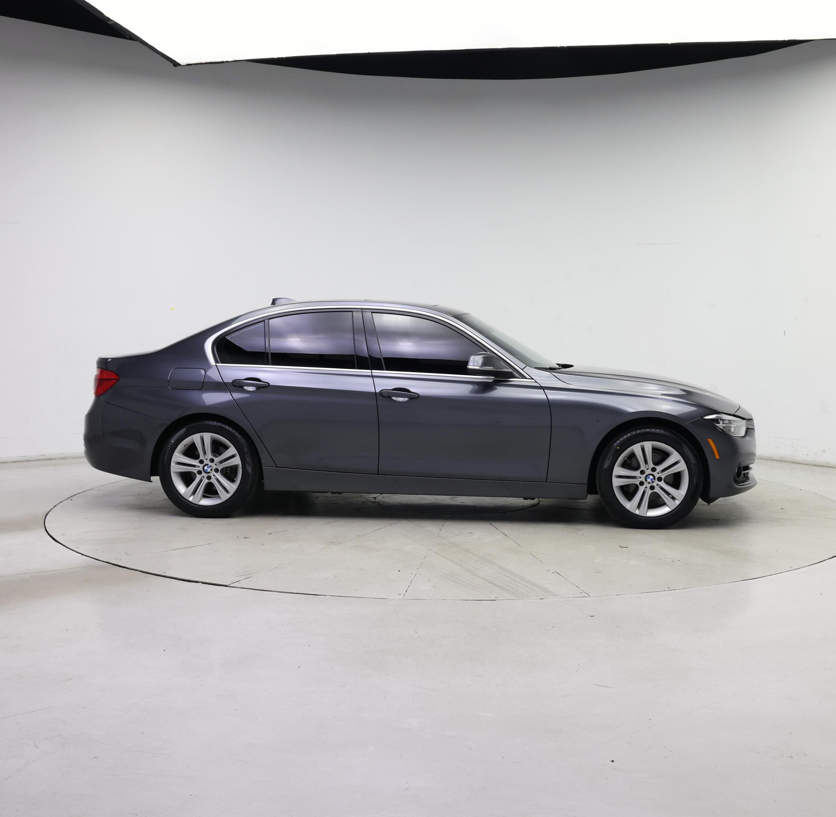 Thumbnail: 2018 BMW 3 Series - 7