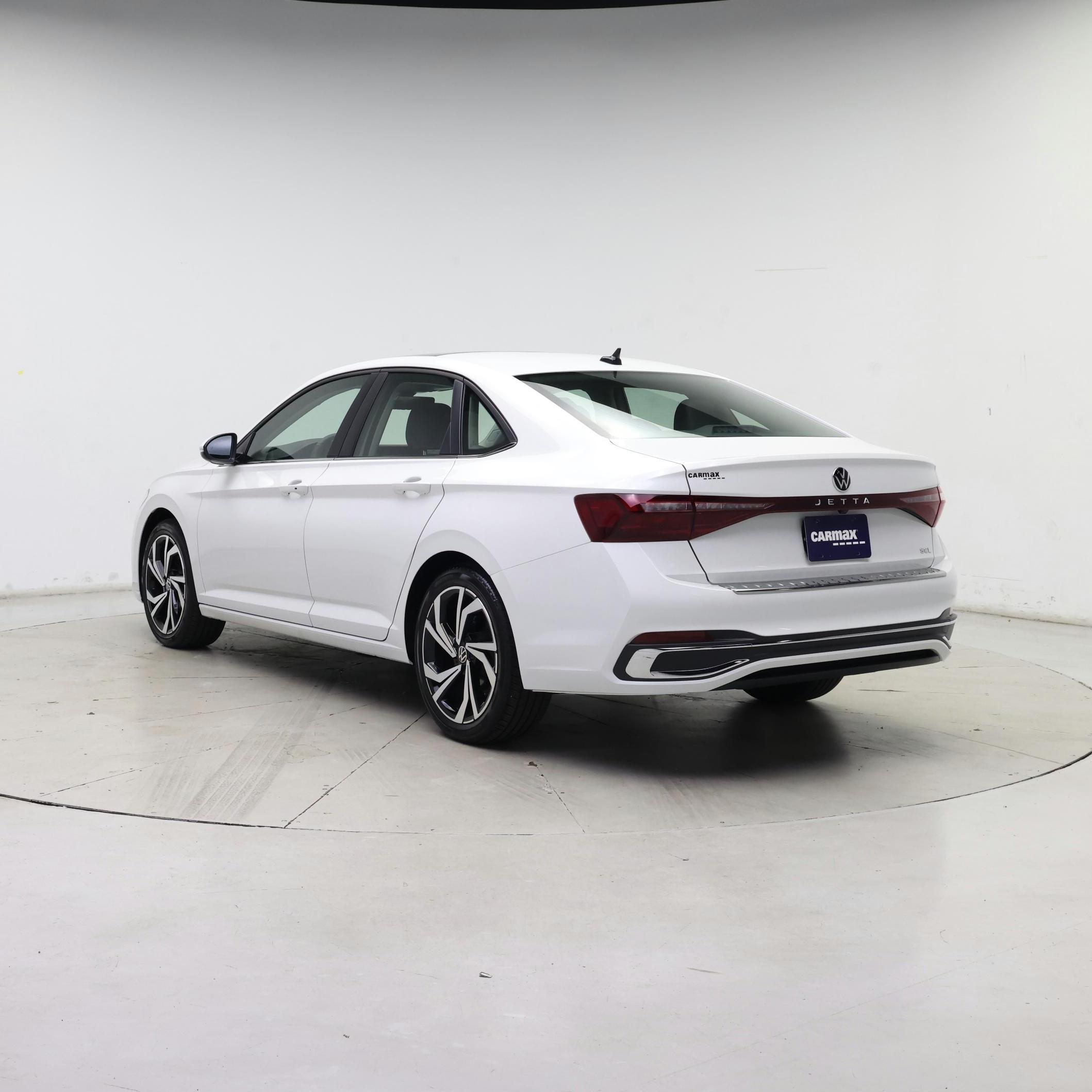 Thumbnail: 2025 Volkswagen Jetta - 2