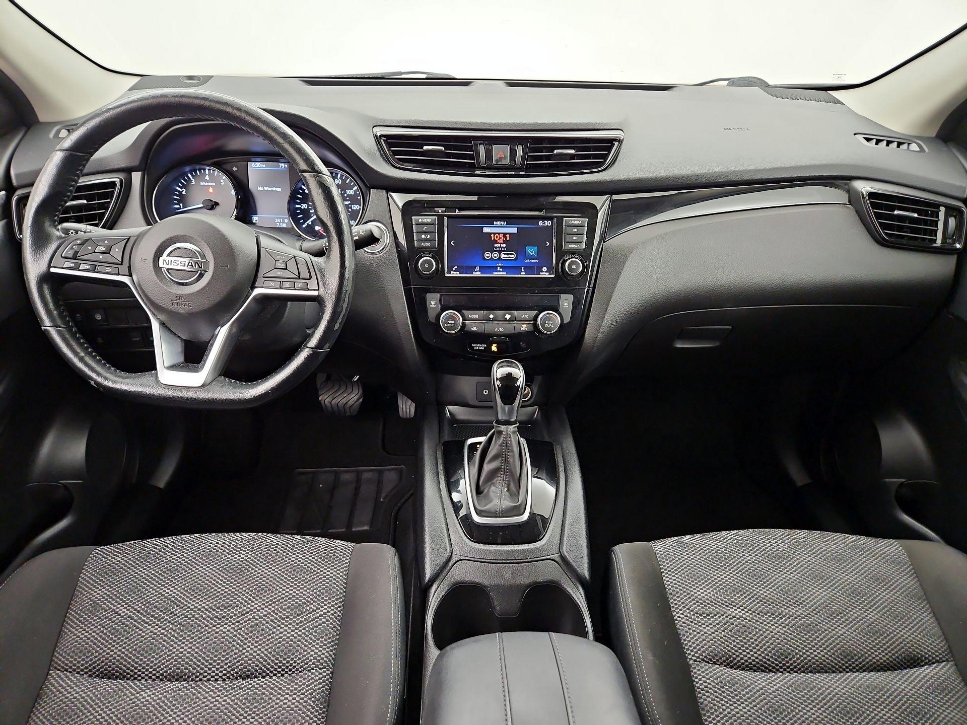 Thumbnail: 2022 Nissan Rogue Sport - 9