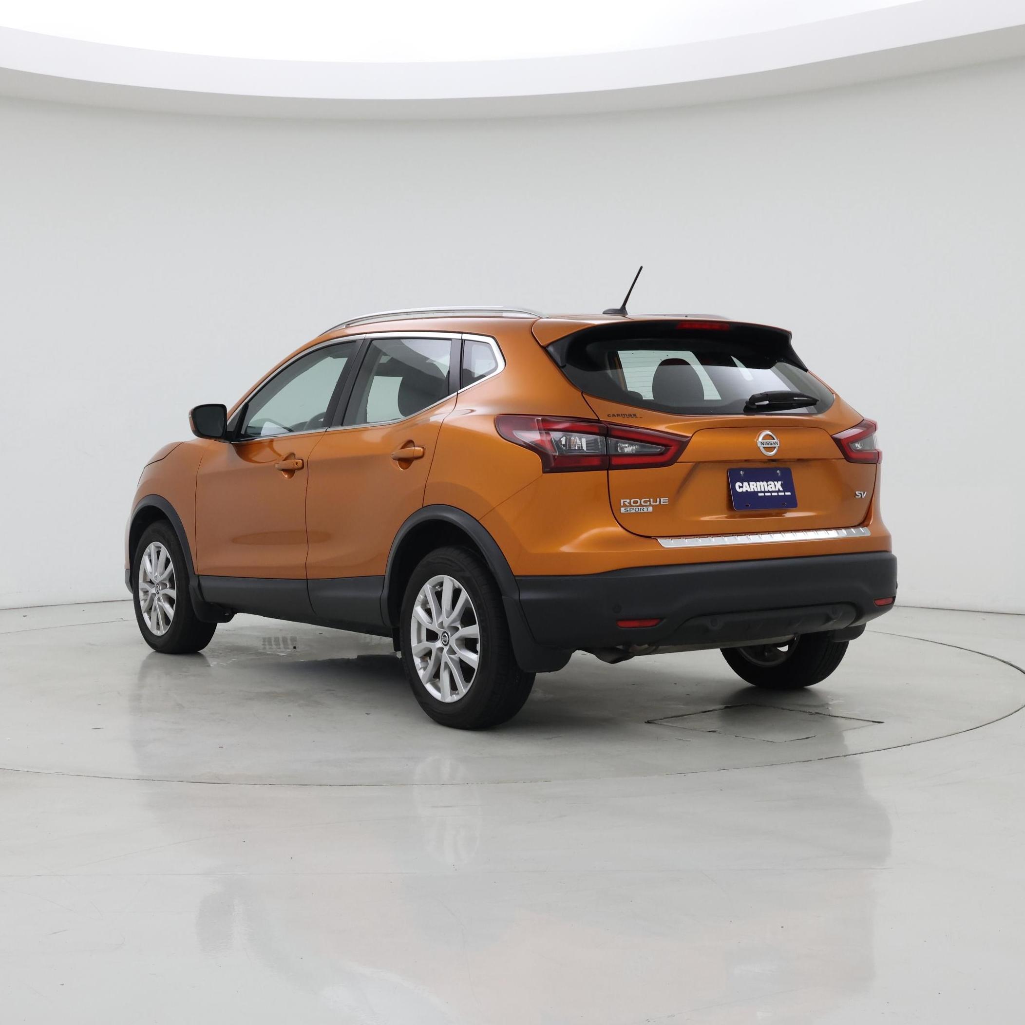 Thumbnail: 2022 Nissan Rogue Sport - 2