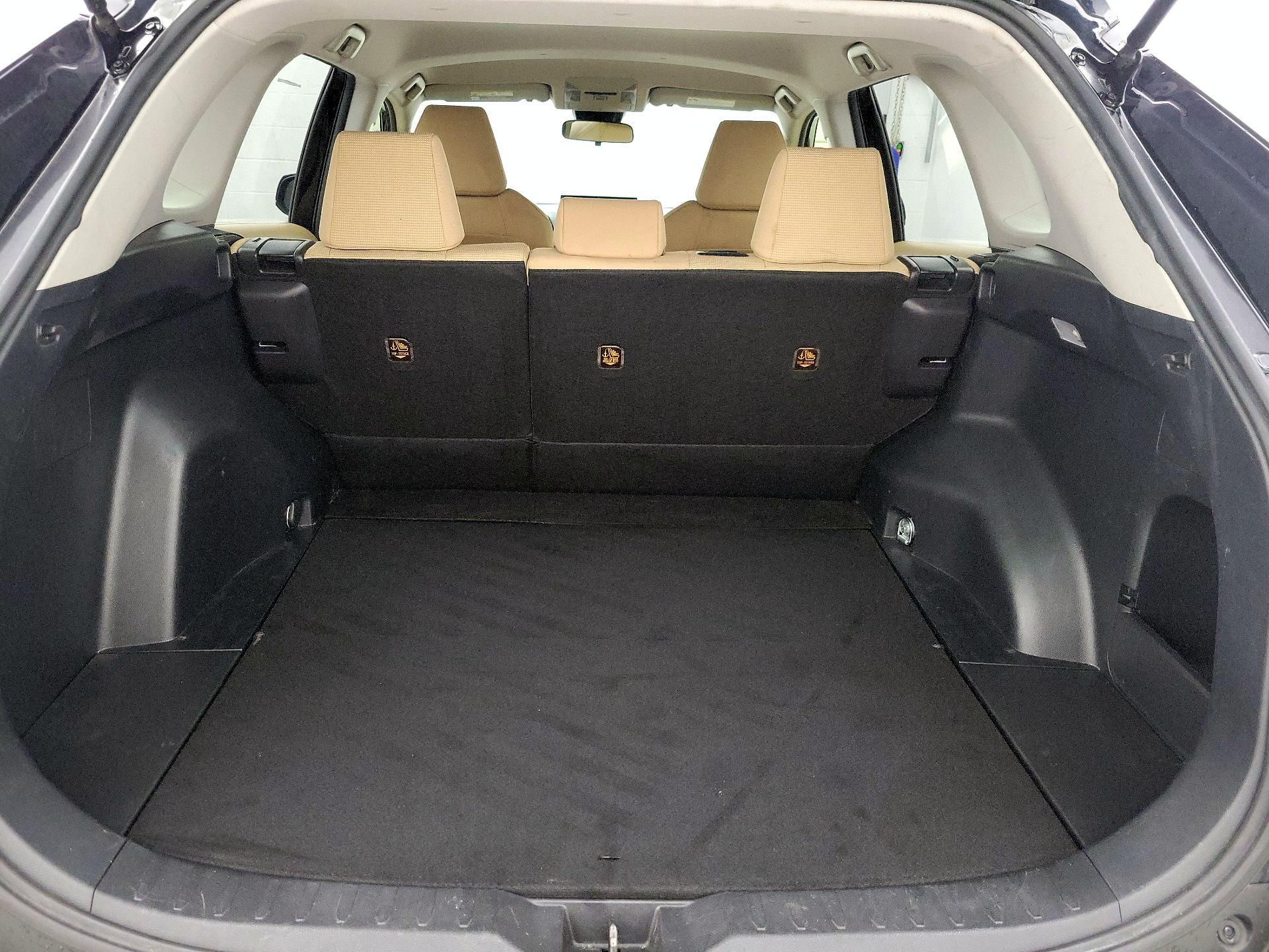 Thumbnail: 2019 Toyota RAV4 - 20