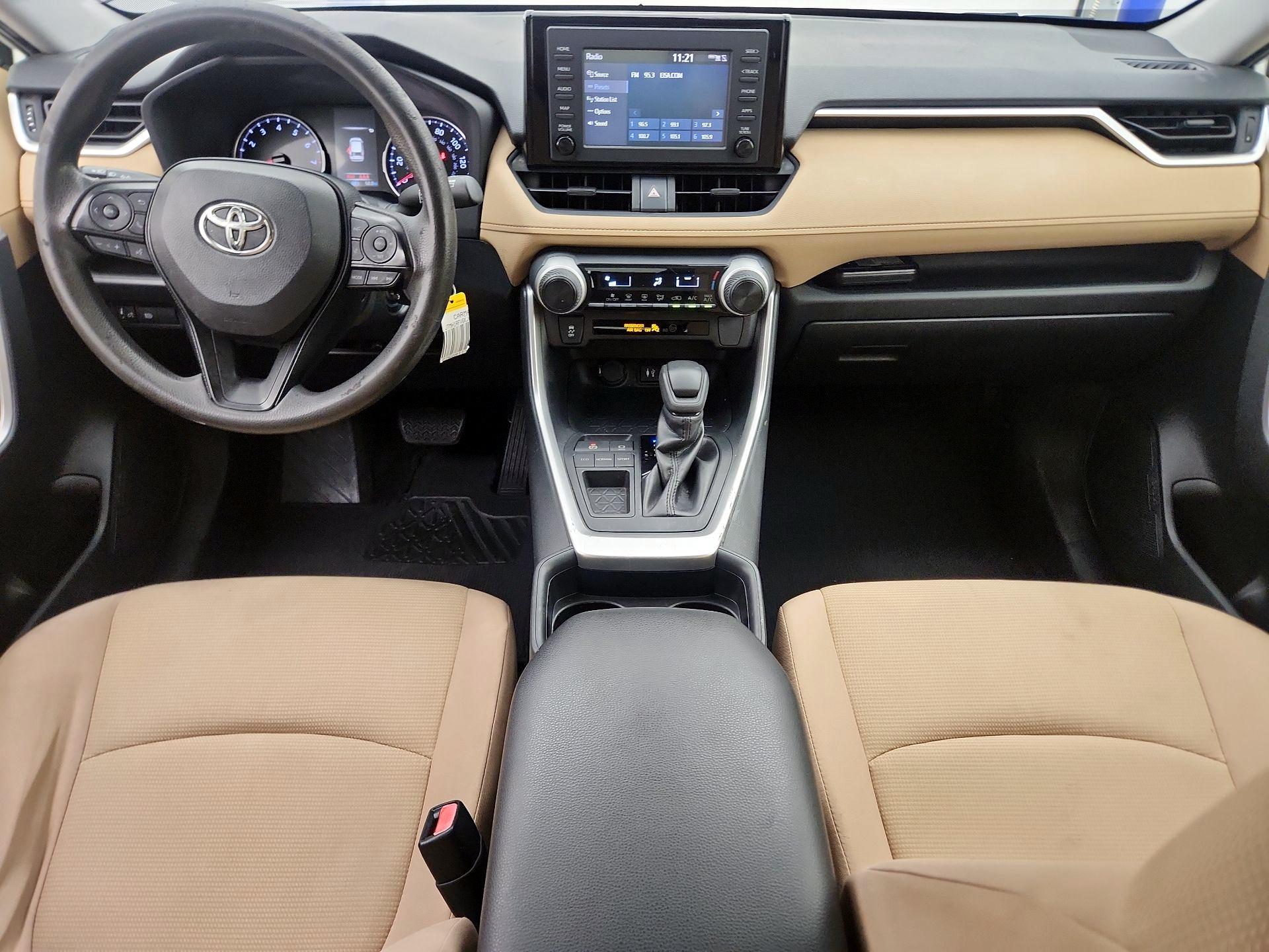 Thumbnail: 2019 Toyota RAV4 - 9