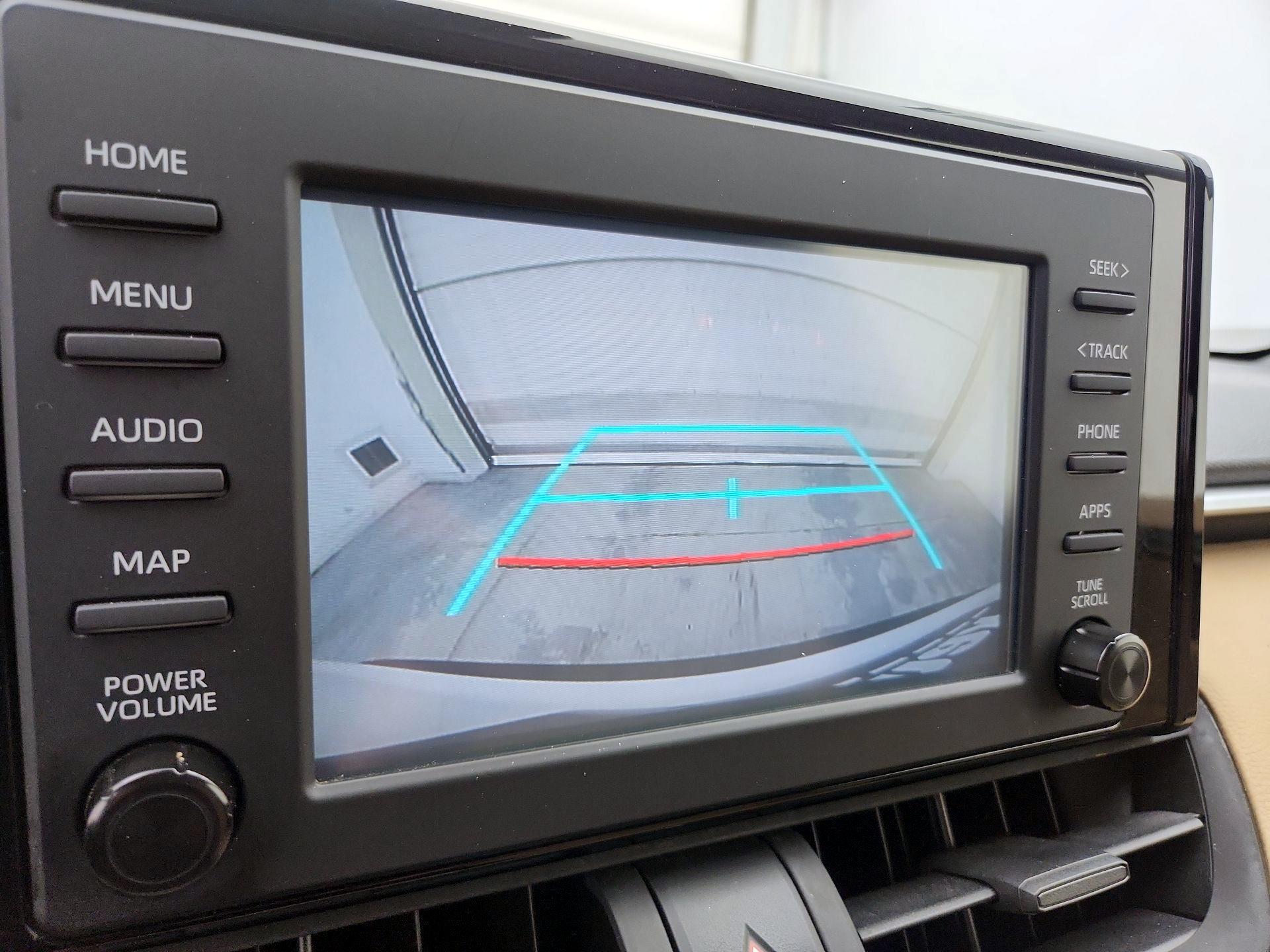 Thumbnail: 2019 Toyota RAV4 - 14