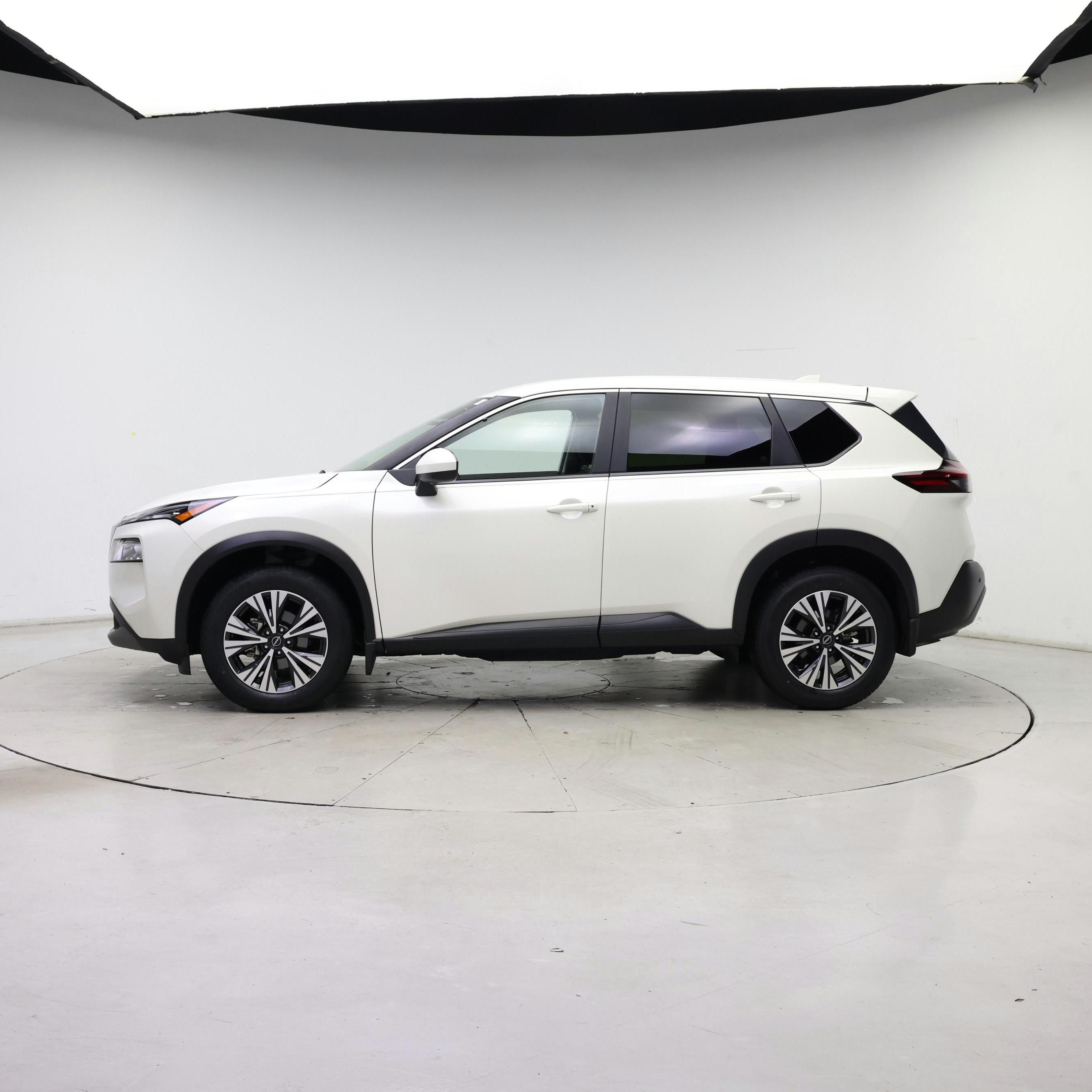 Thumbnail: 2023 Nissan Rogue - 3
