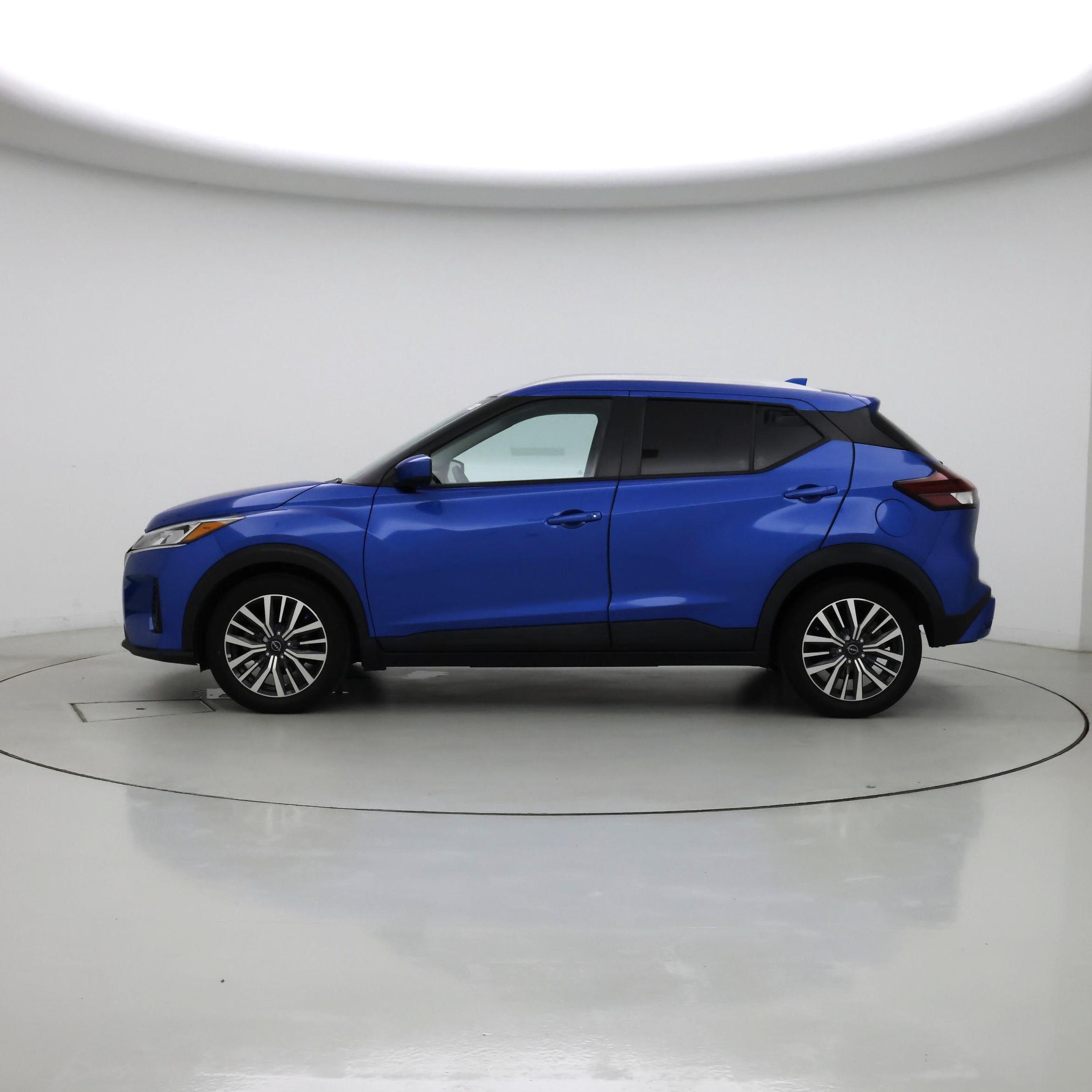 Thumbnail: 2022 Nissan Kicks - 3