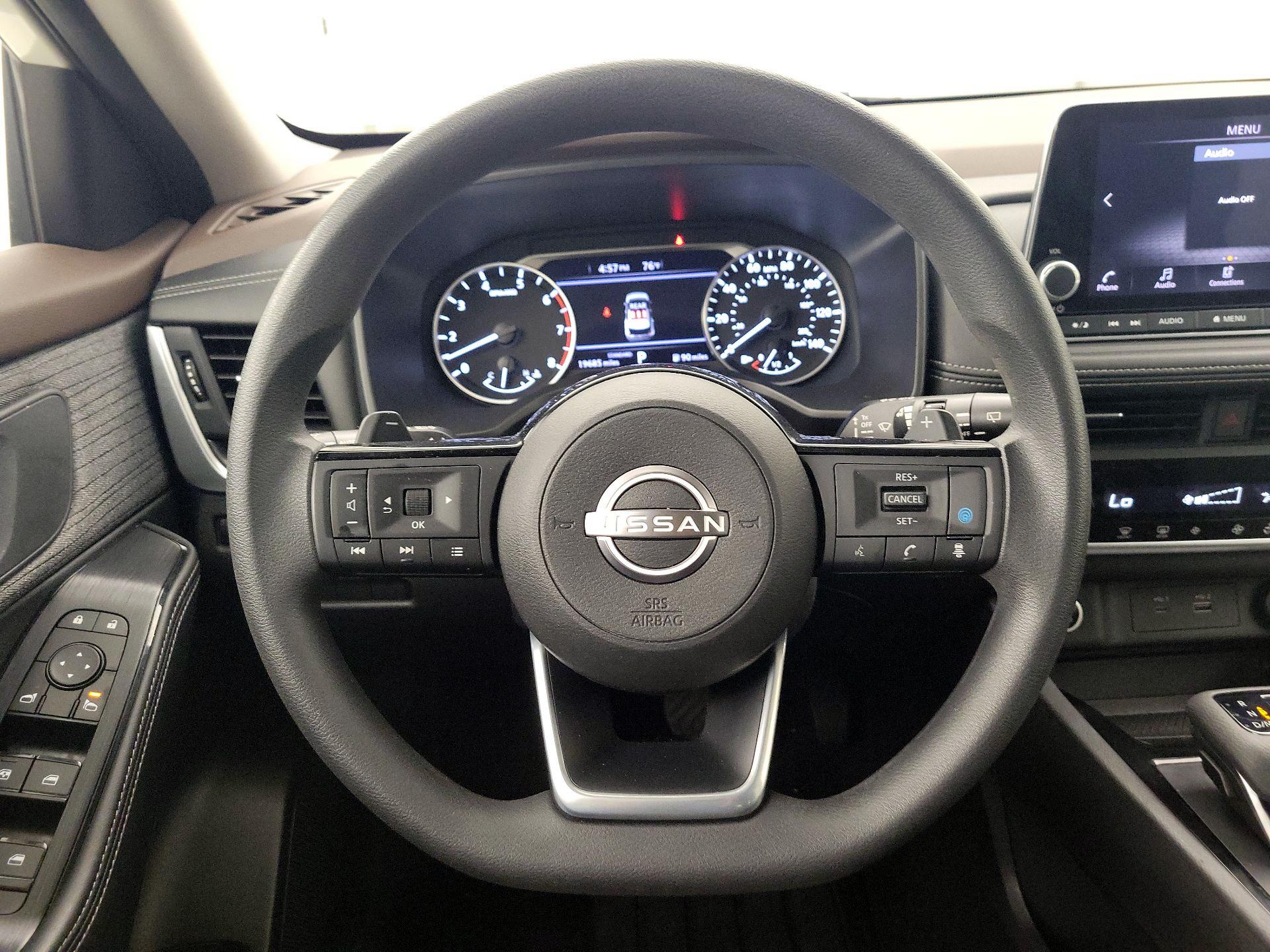 Thumbnail: 2023 Nissan Rogue - 10