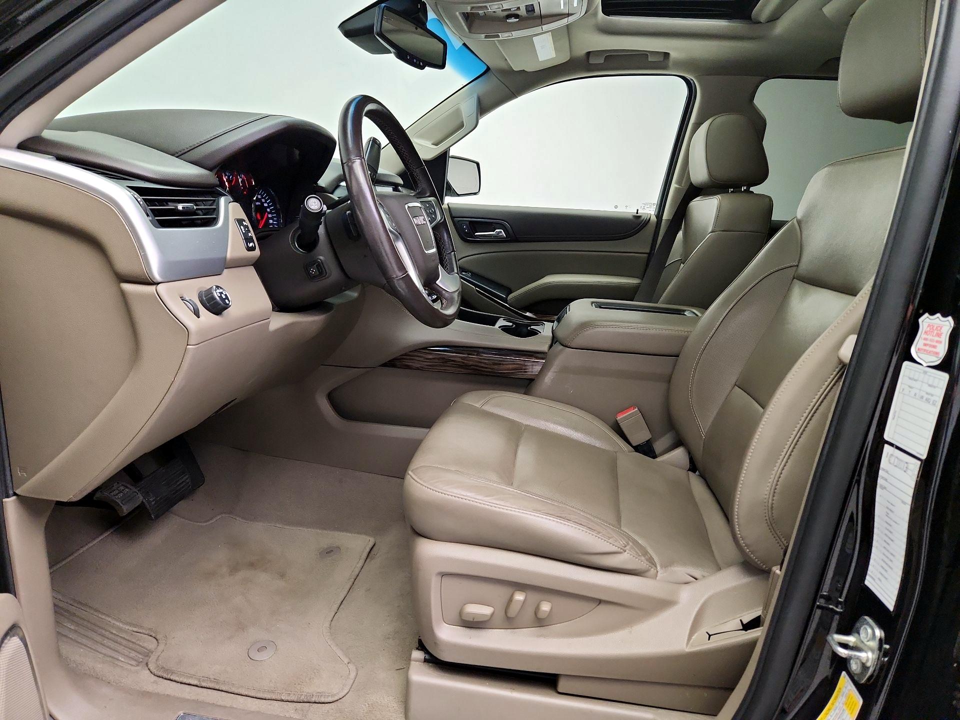 Thumbnail: 2019 GMC Yukon XL - 11