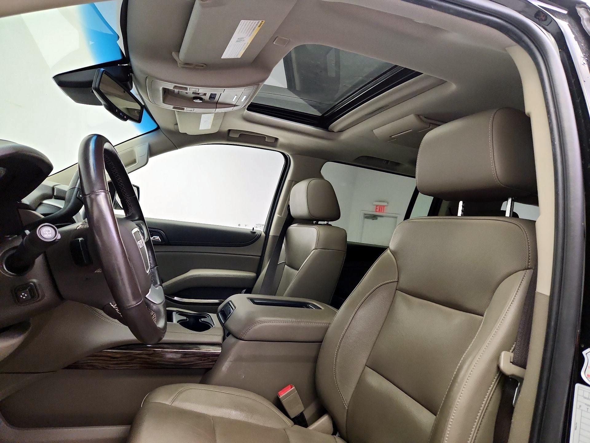 Thumbnail: 2019 GMC Yukon XL - 20