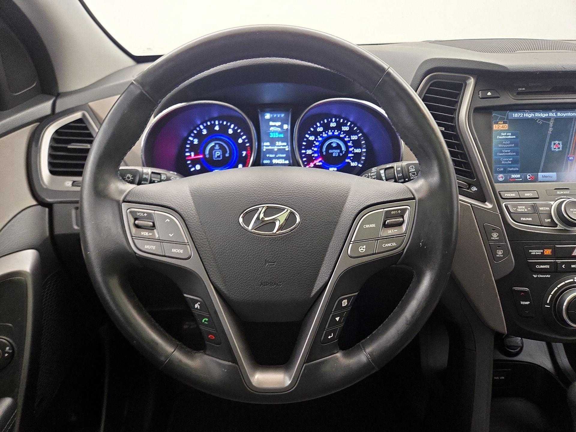 Thumbnail: 2013 Hyundai Santa Fe - 10