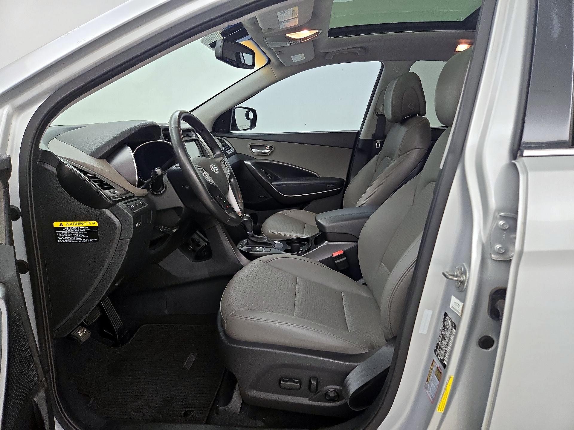 Thumbnail: 2013 Hyundai Santa Fe - 11