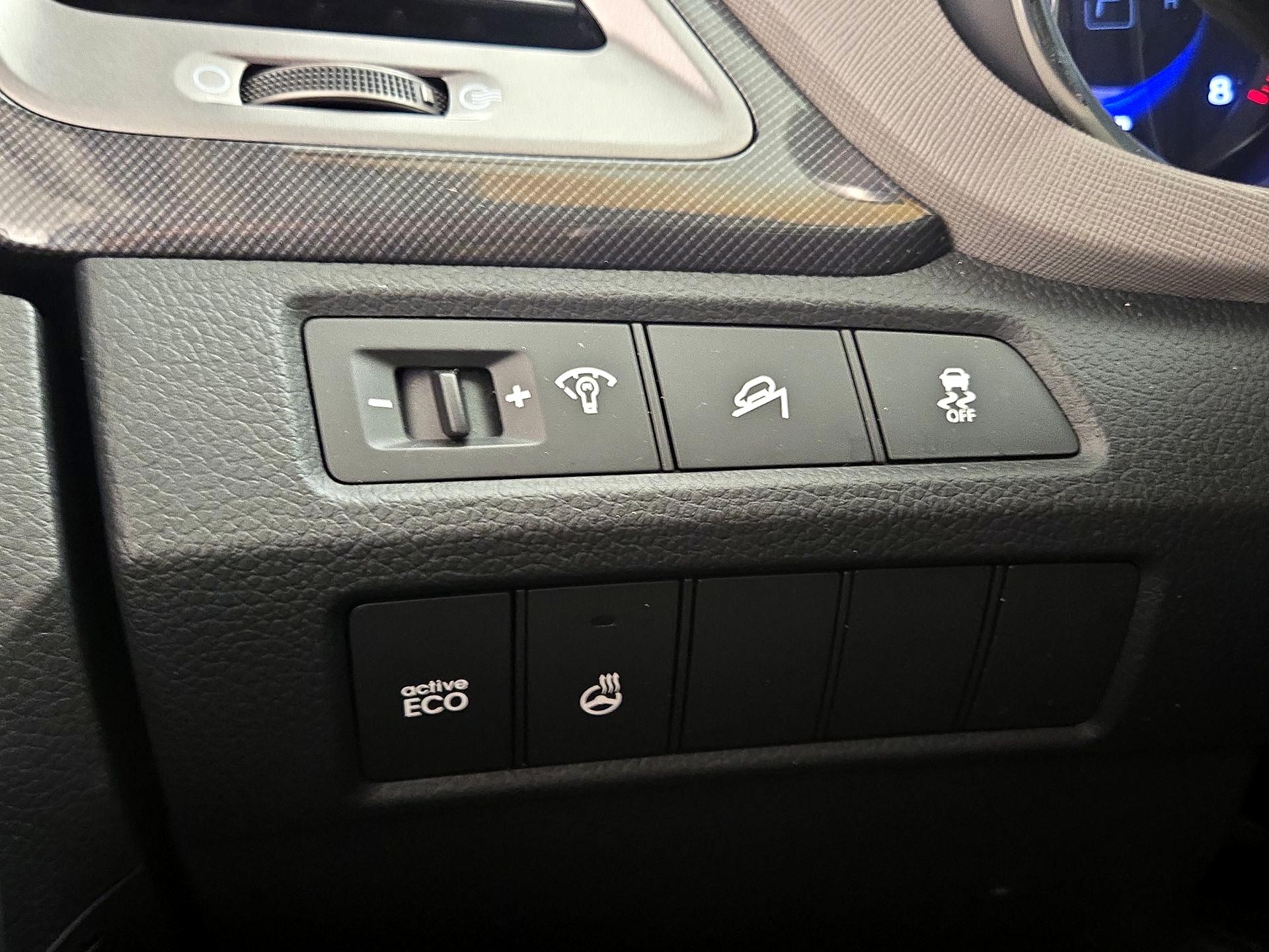 Thumbnail: 2013 Hyundai Santa Fe - 13