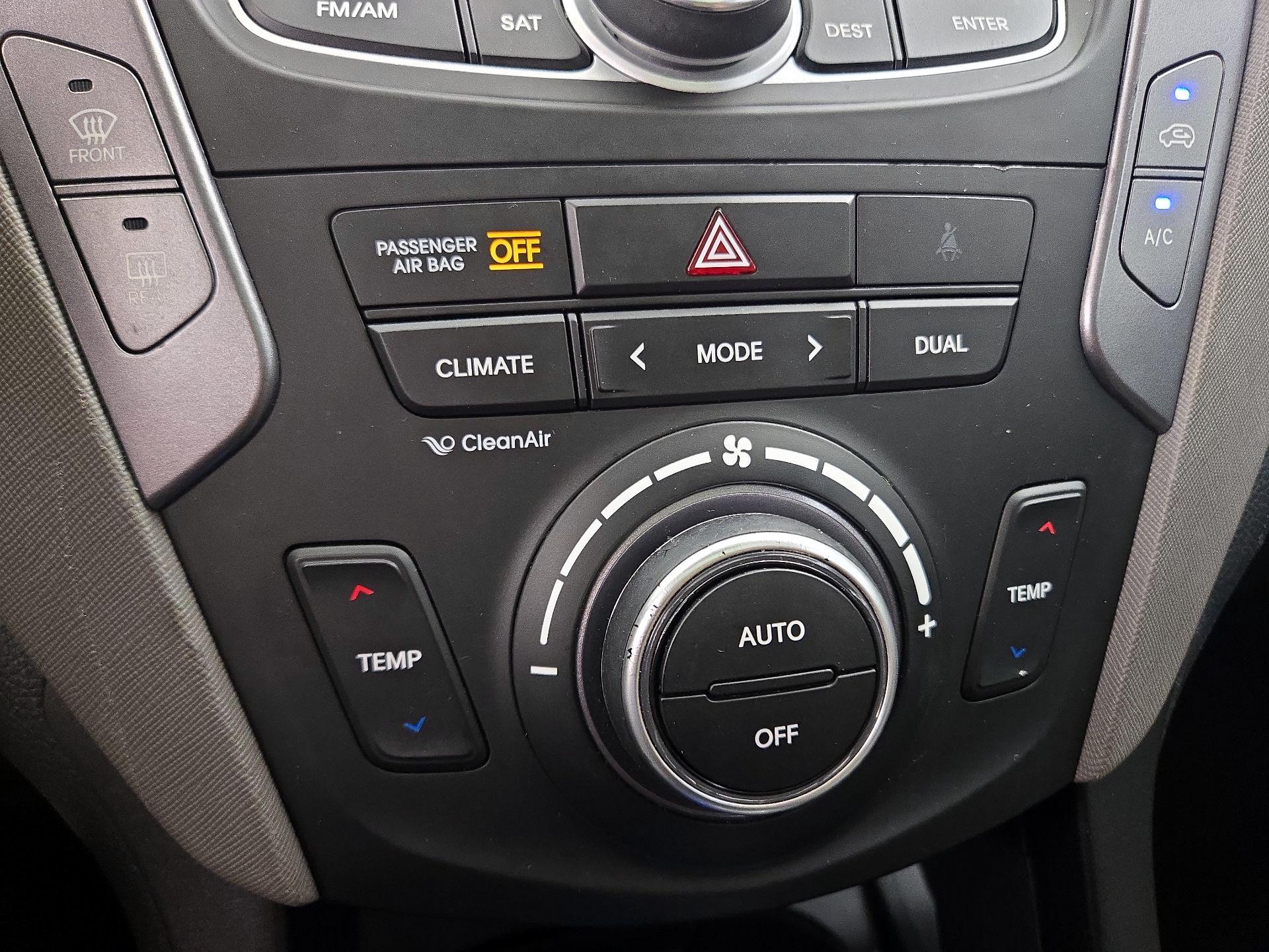 Thumbnail: 2013 Hyundai Santa Fe - 17