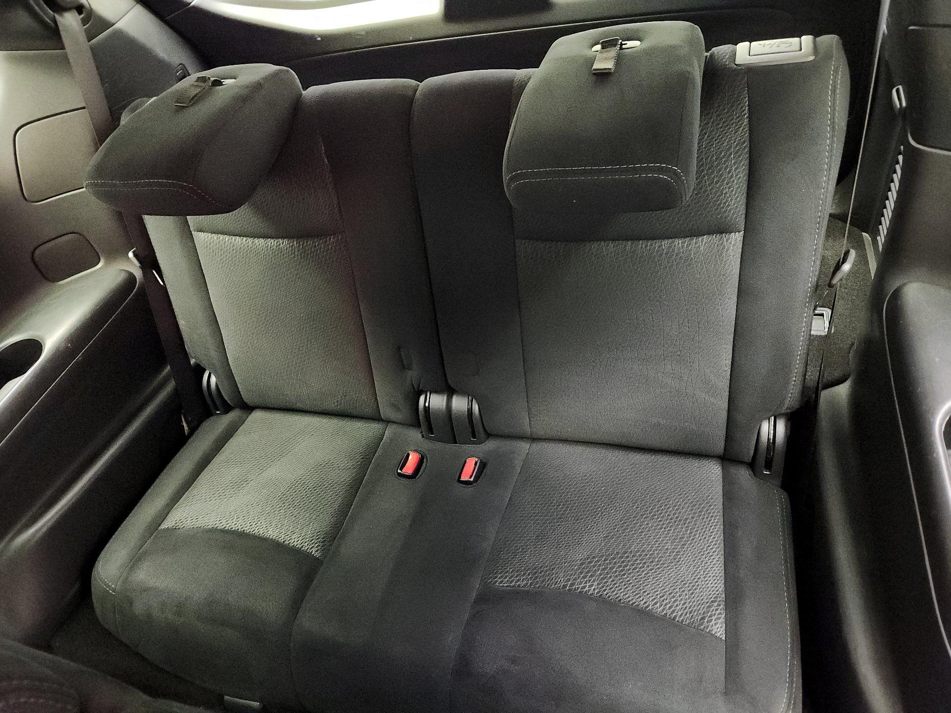 Thumbnail: 2016 Nissan Pathfinder - 19