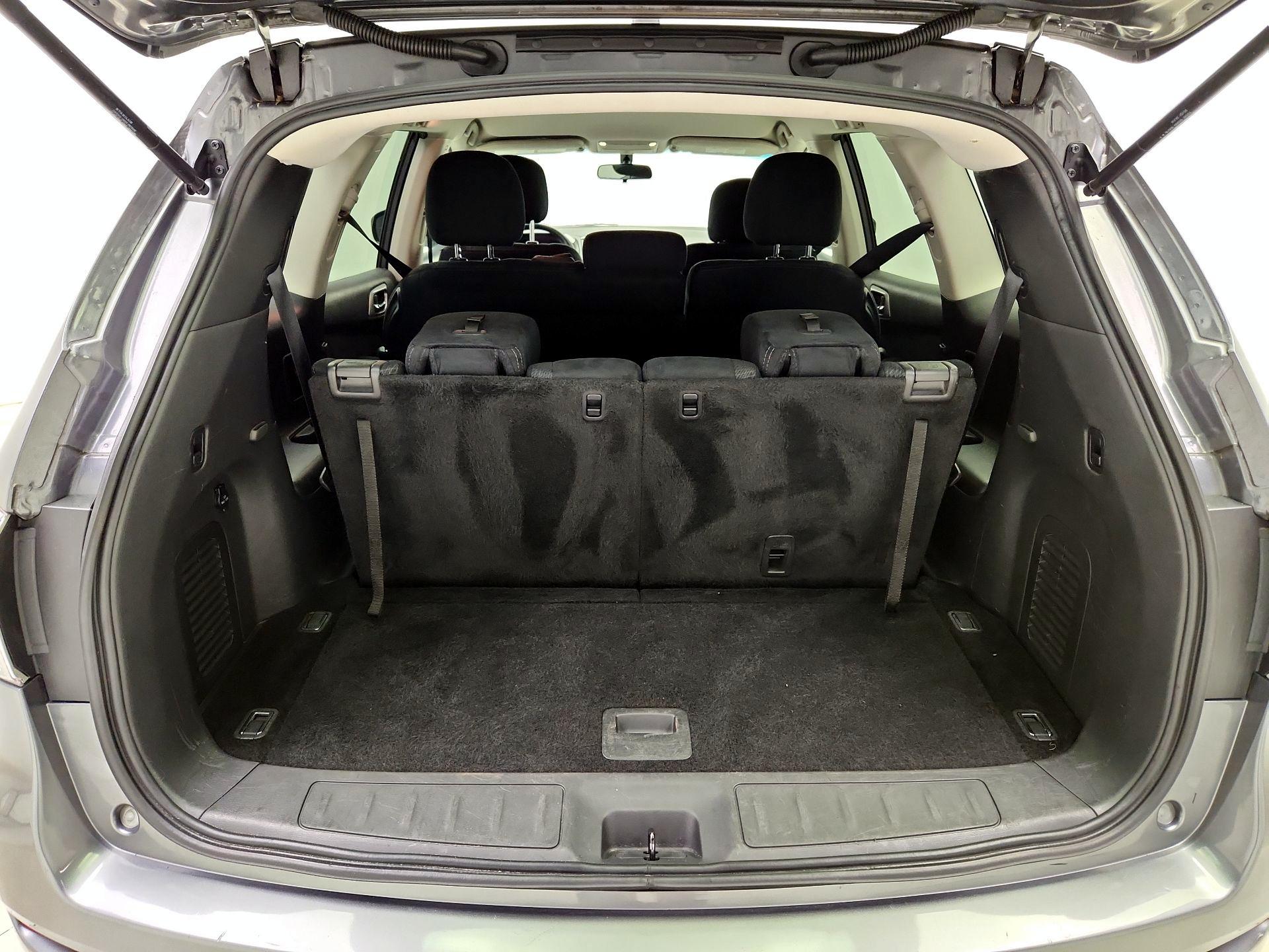 Thumbnail: 2016 Nissan Pathfinder - 20