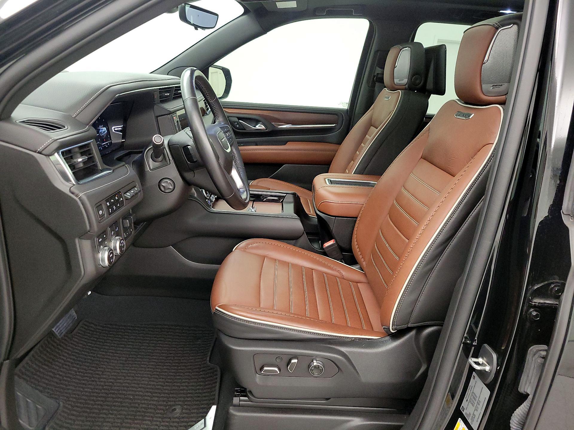 Thumbnail: 2023 GMC Yukon XL - 11