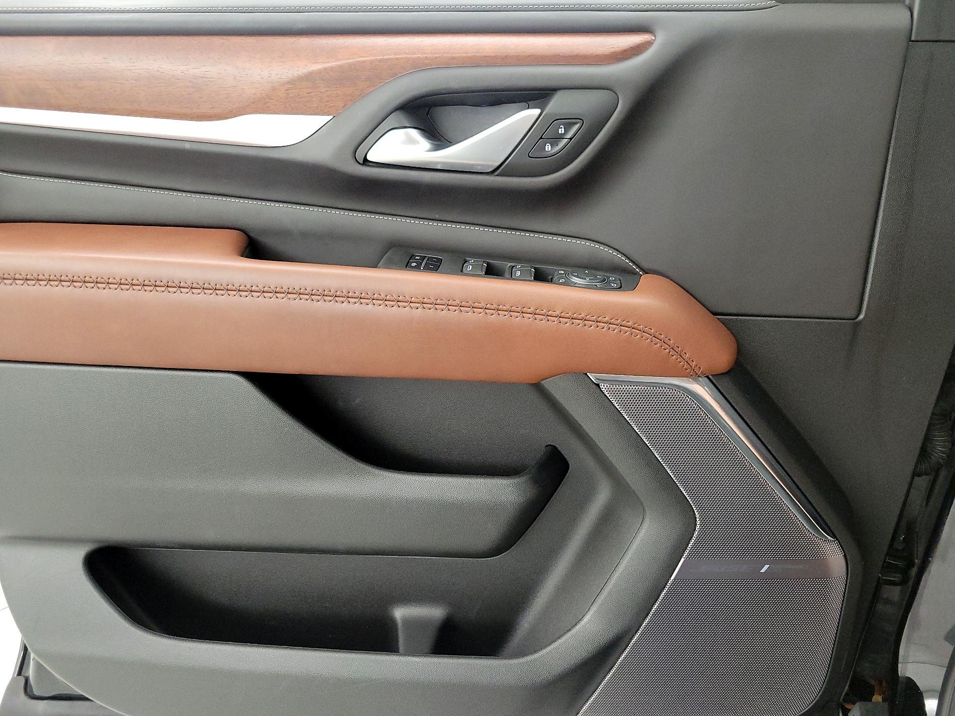 Thumbnail: 2023 GMC Yukon XL - 12