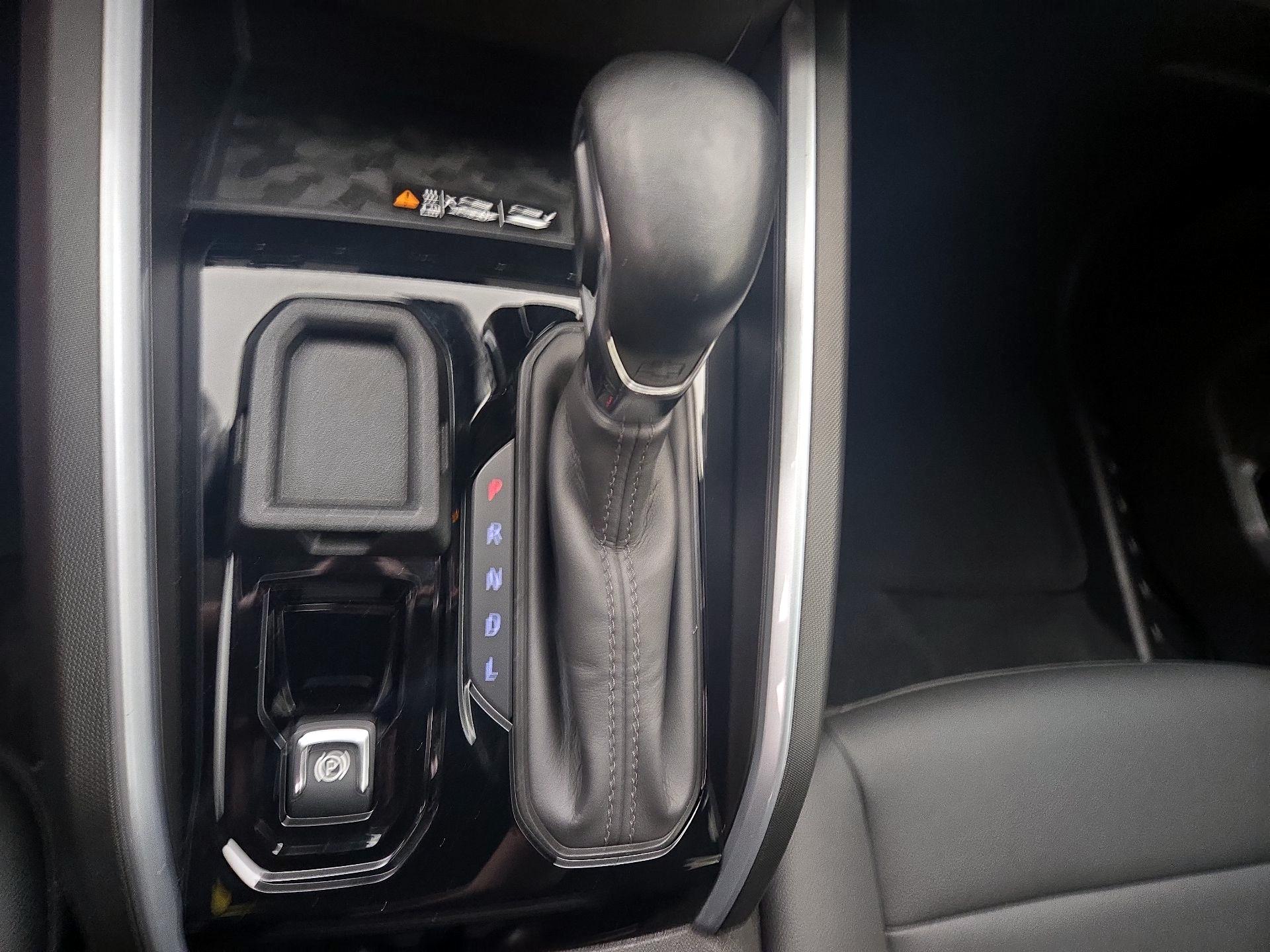 Thumbnail: 2024 Chevrolet Colorado - 17