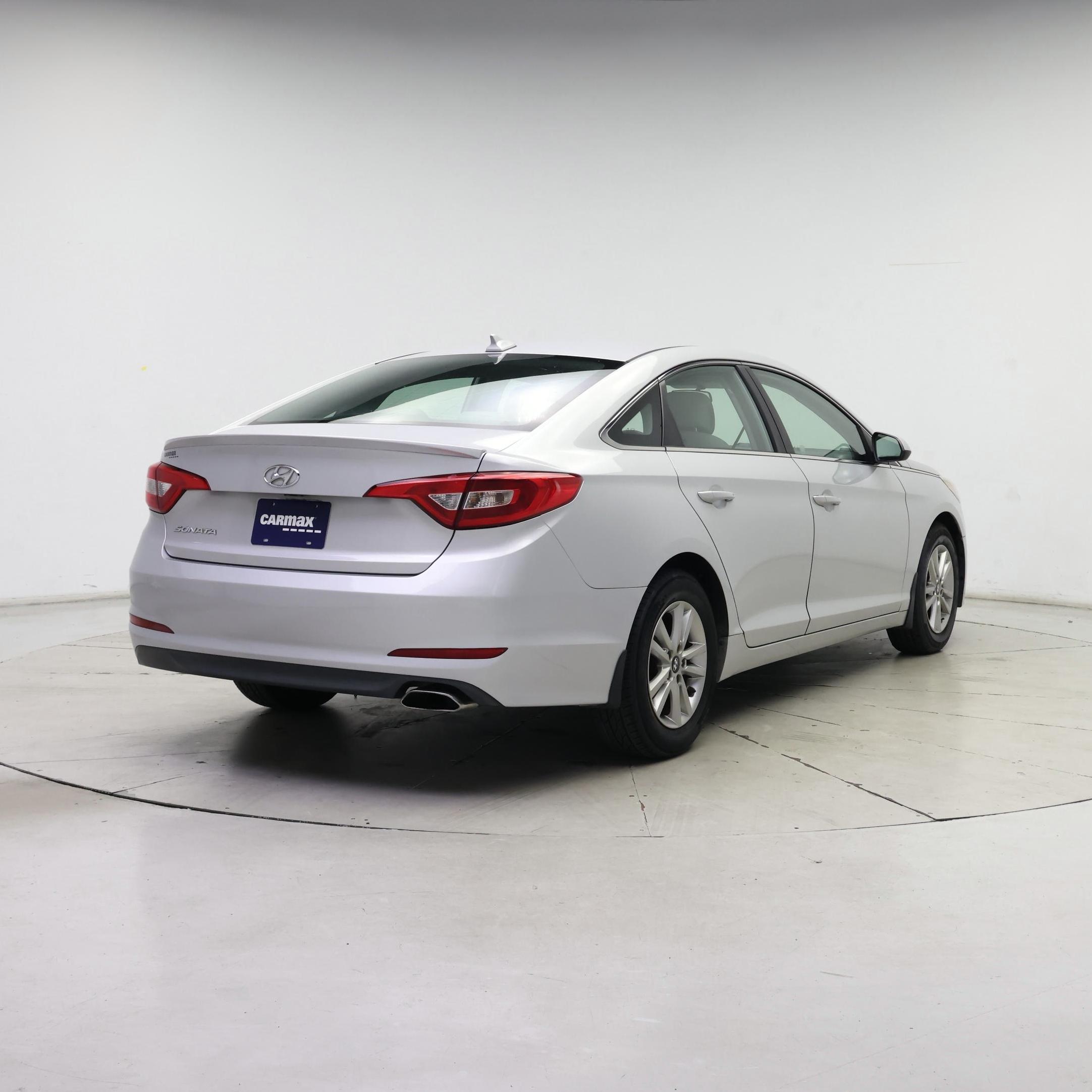 Thumbnail: 2015 Hyundai Sonata - 8