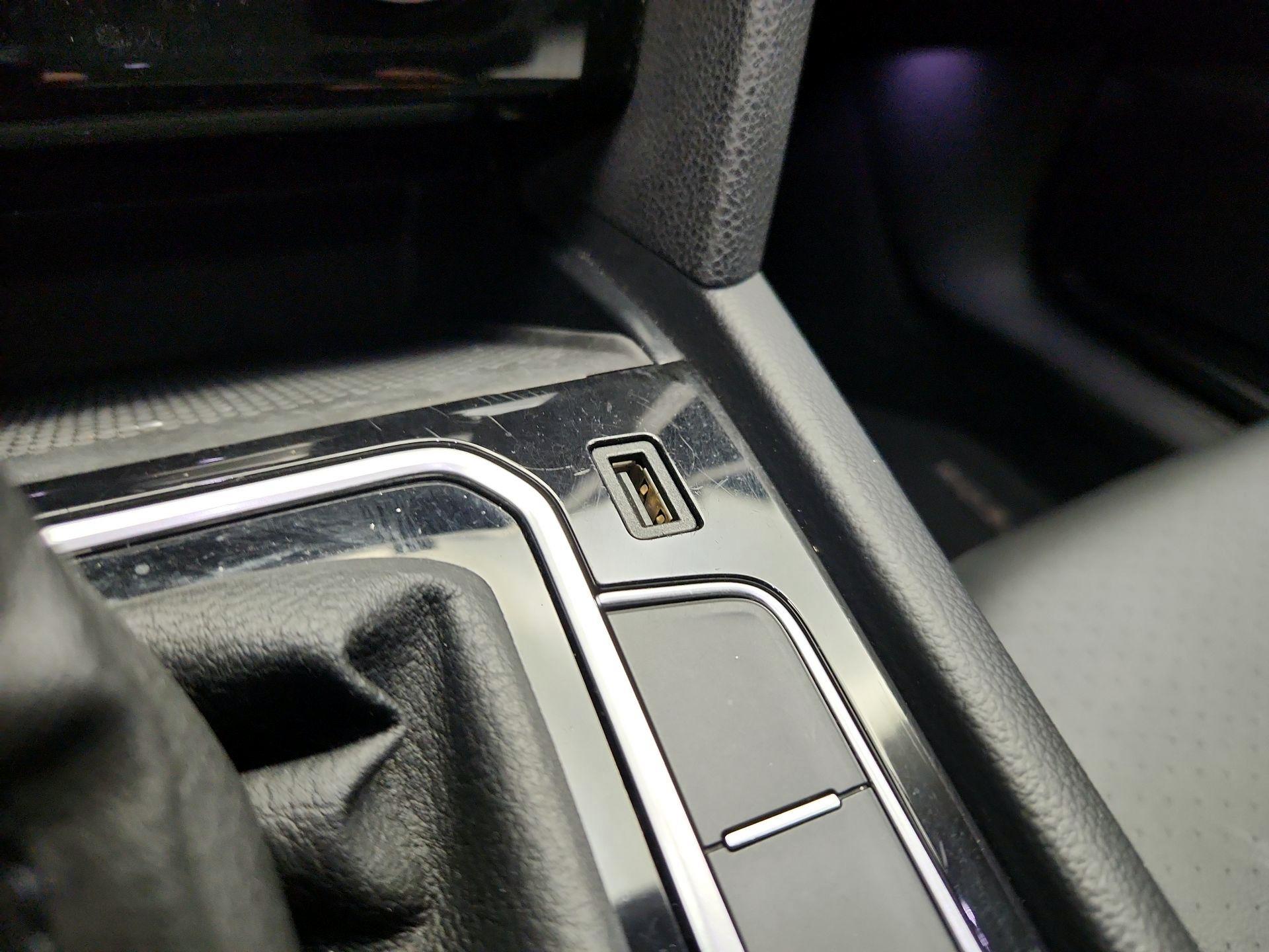 Thumbnail: 2019 Volkswagen Arteon - 18