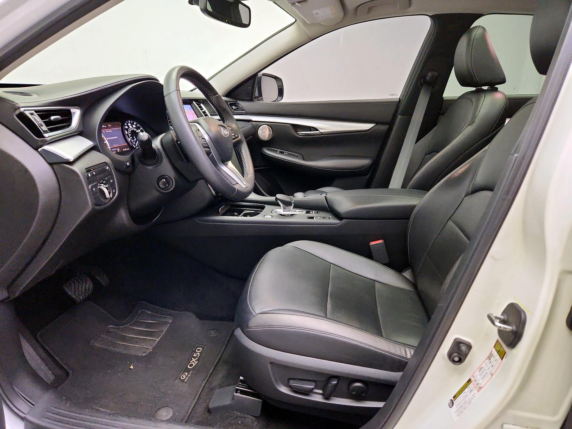 Thumbnail: 2019 INFINITI QX50 - 11
