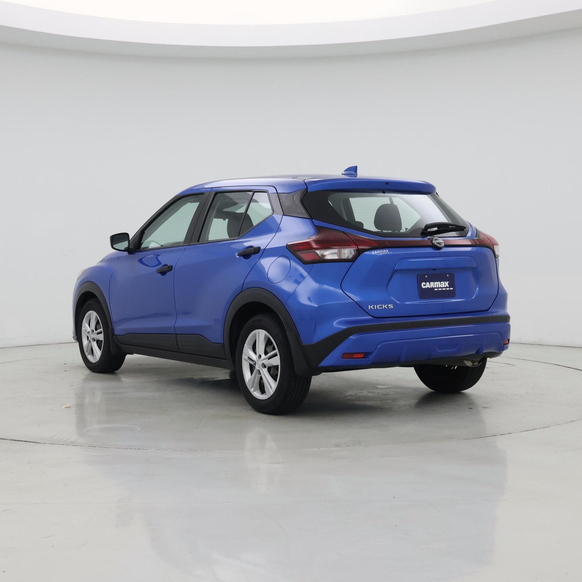 Thumbnail: 2023 Nissan Kicks - 2