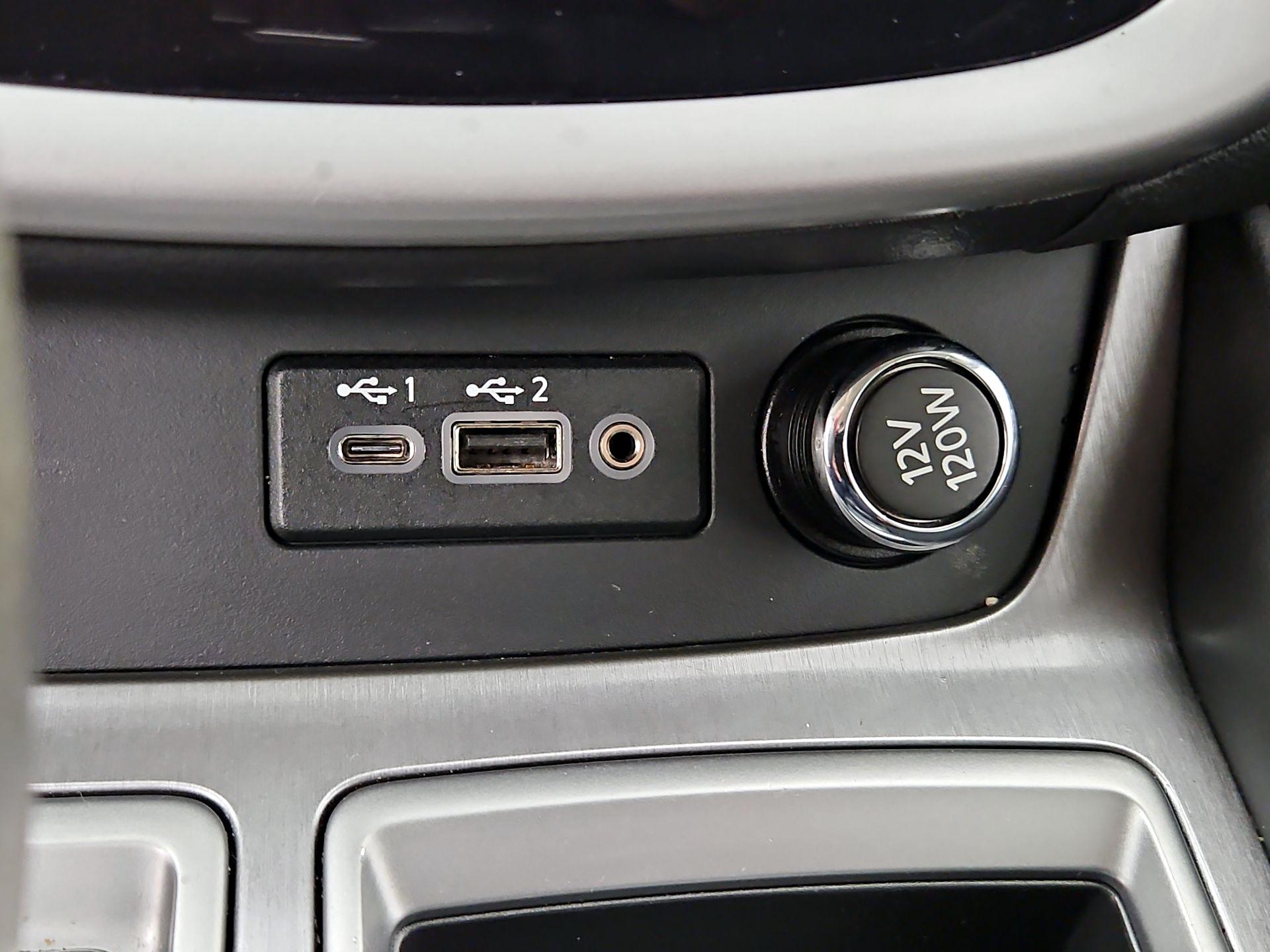 Thumbnail: 2020 Nissan Murano - 18