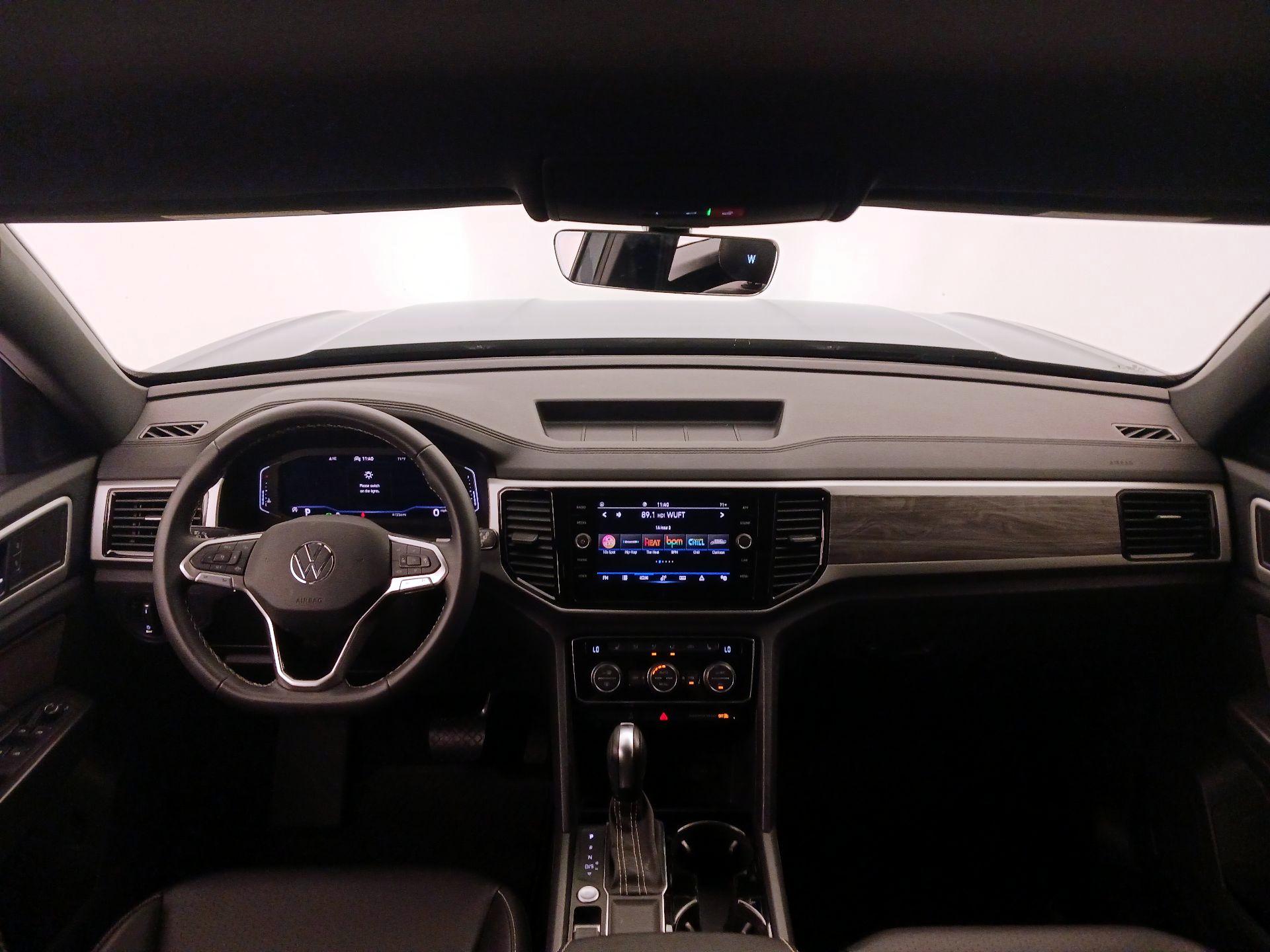 Thumbnail: 2023 Volkswagen Atlas - 9