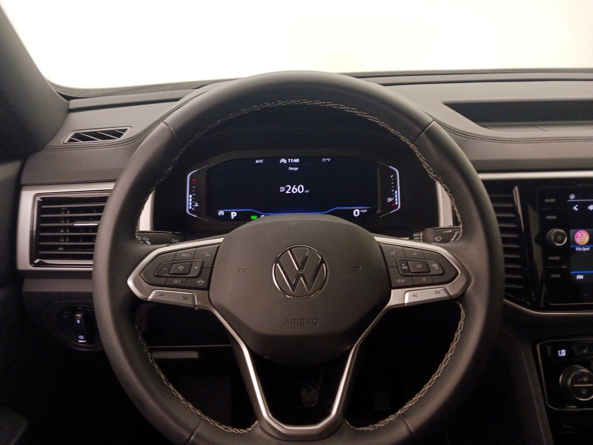 Thumbnail: 2023 Volkswagen Atlas - 10