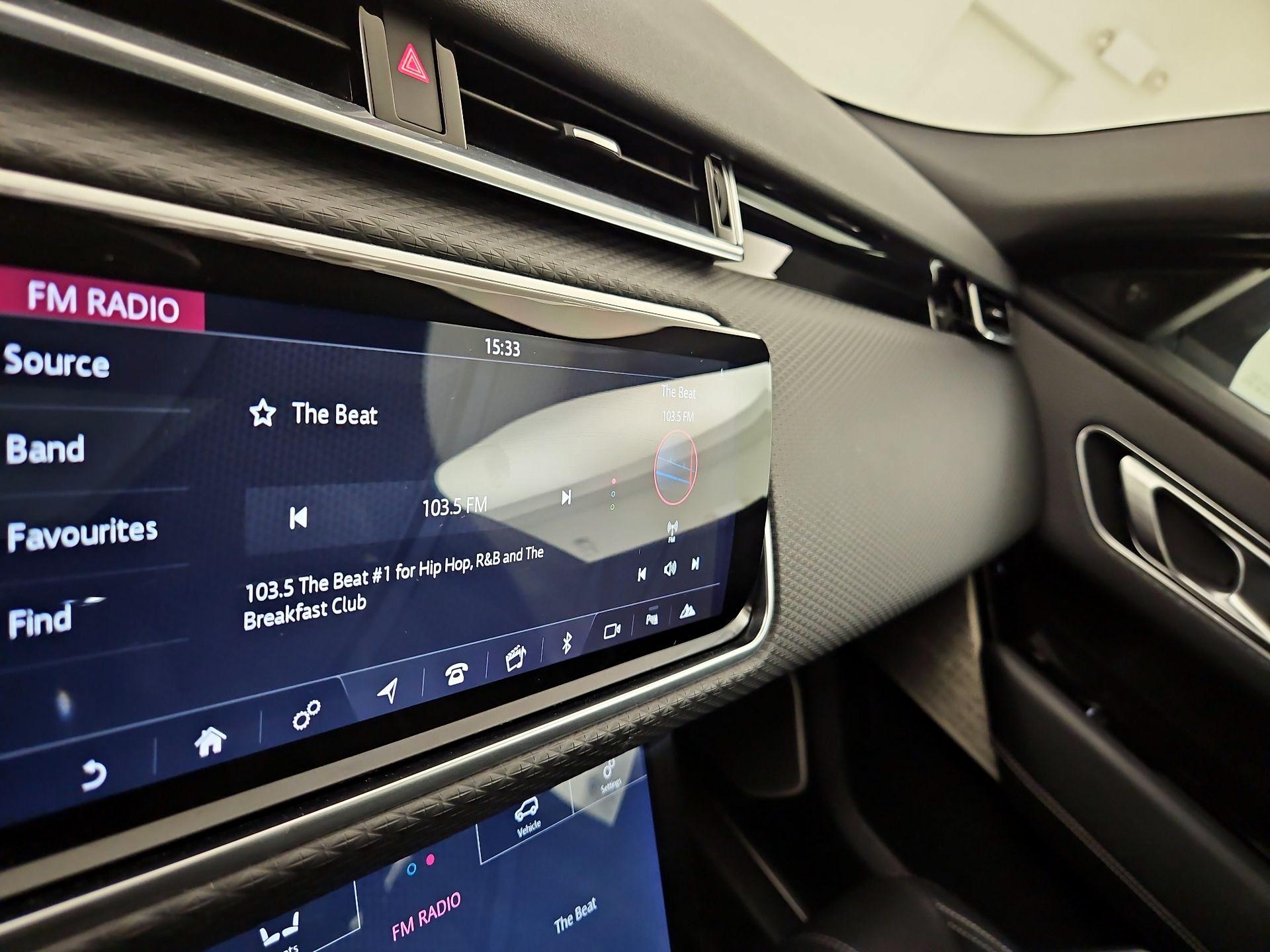 Thumbnail: 2018 Land Rover Range Rover Velar - 16