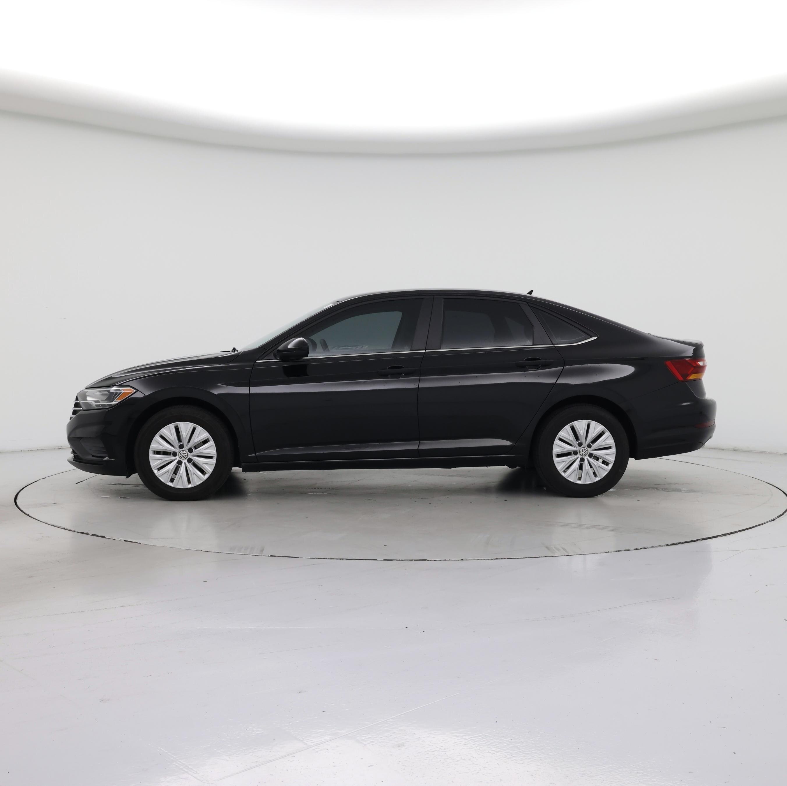 Thumbnail: 2019 Volkswagen Jetta - 3