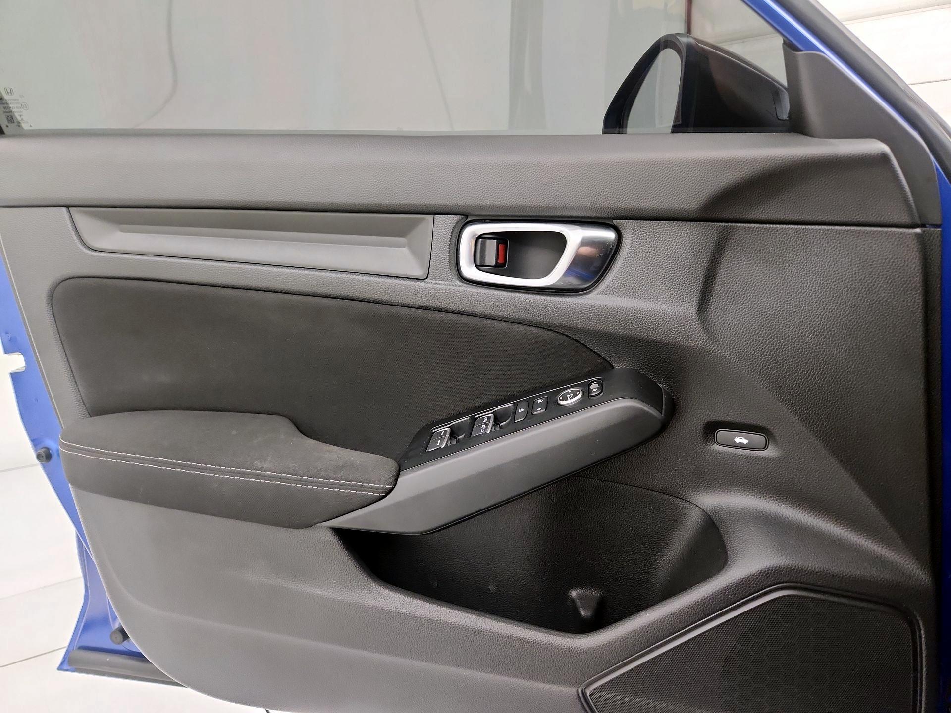 Thumbnail: 2023 Honda Civic - 12