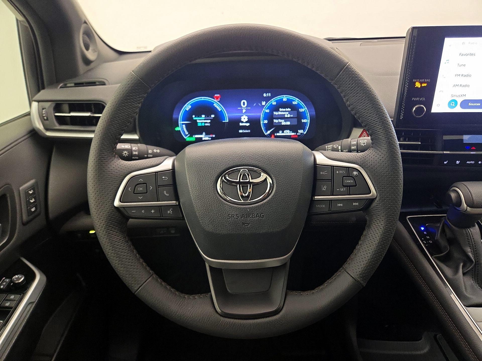Thumbnail: 2025 Toyota Sienna - 10
