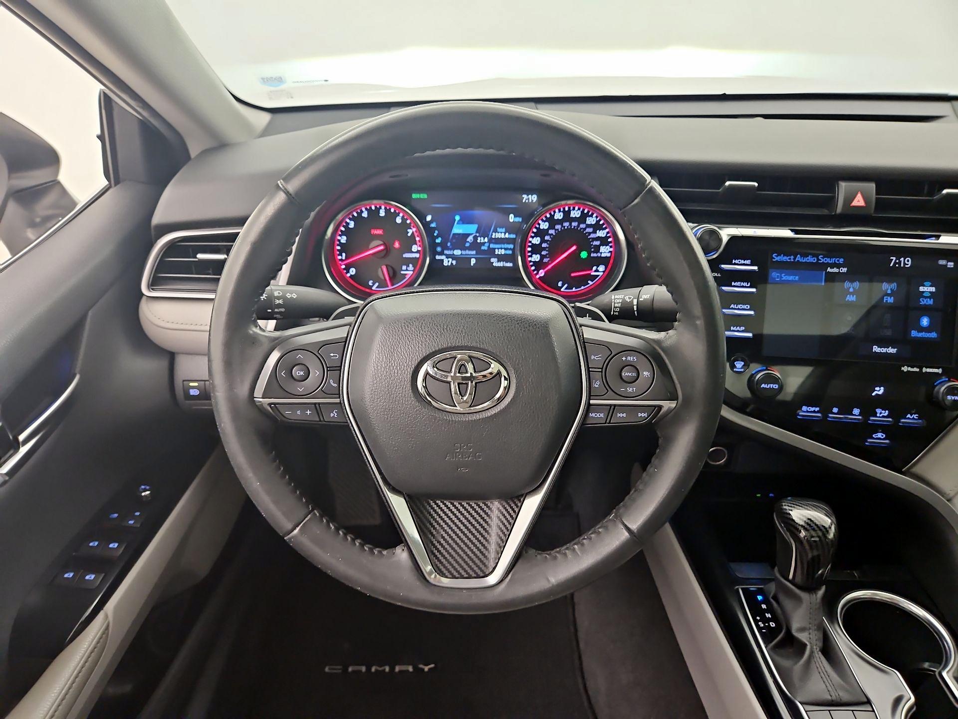 Thumbnail: 2020 Toyota Camry - 10