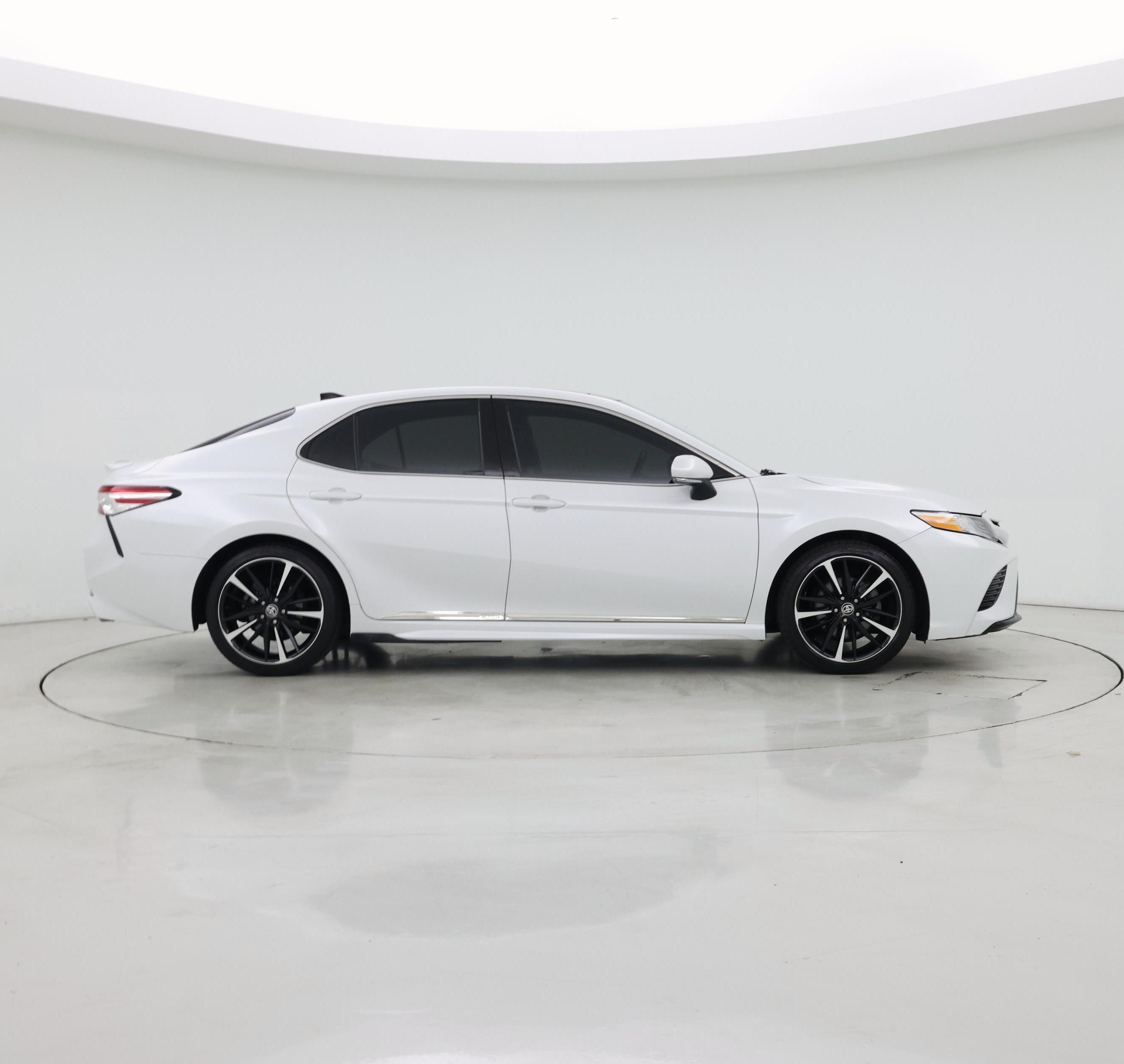 Thumbnail: 2020 Toyota Camry - 7