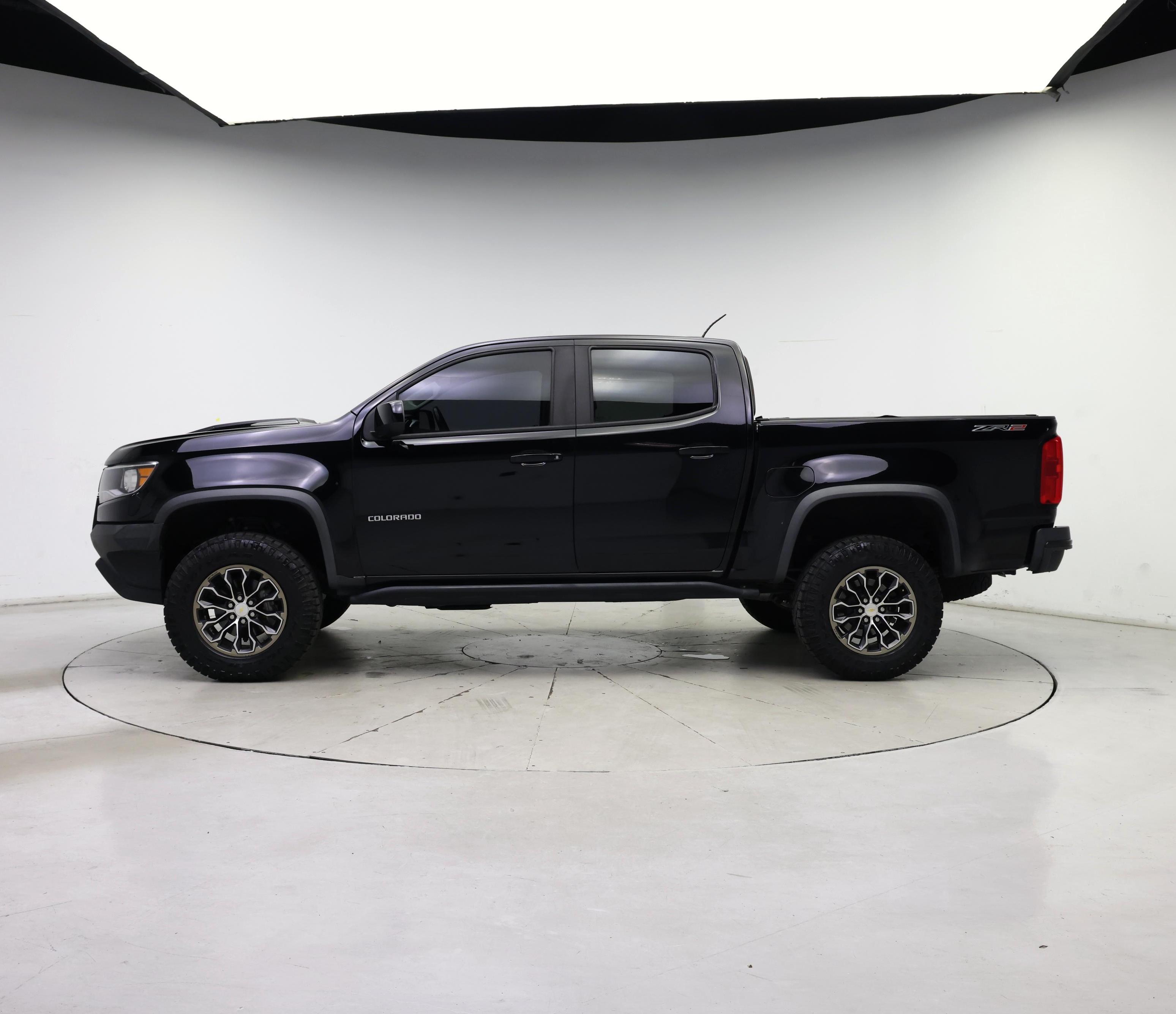 Thumbnail: 2018 Chevrolet Colorado - 3