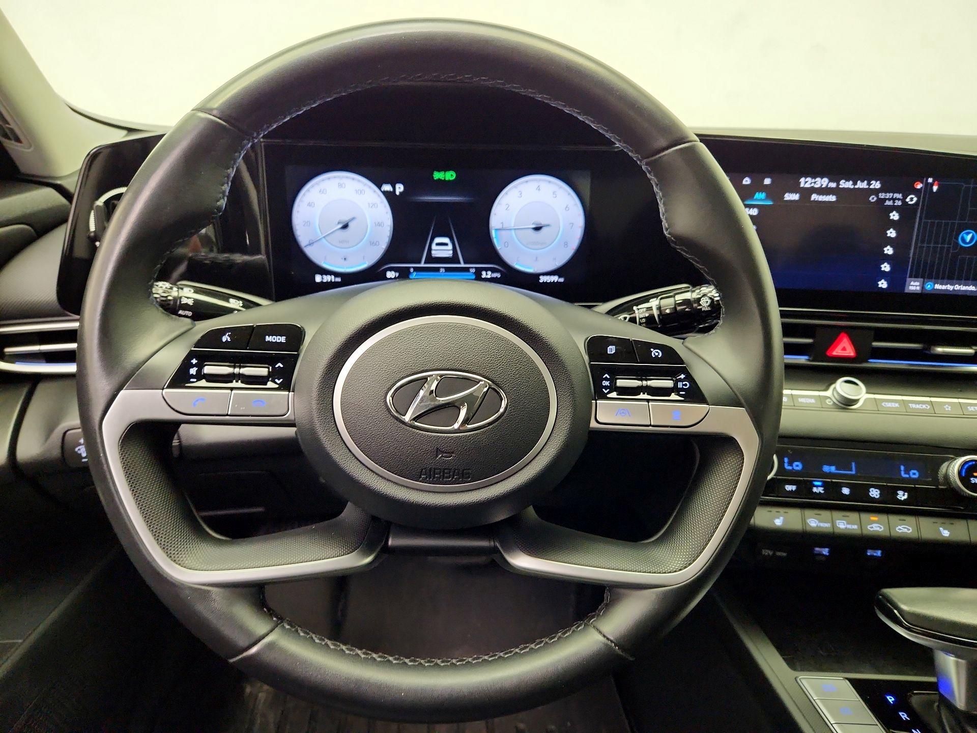 Thumbnail: 2022 Hyundai Elantra - 10