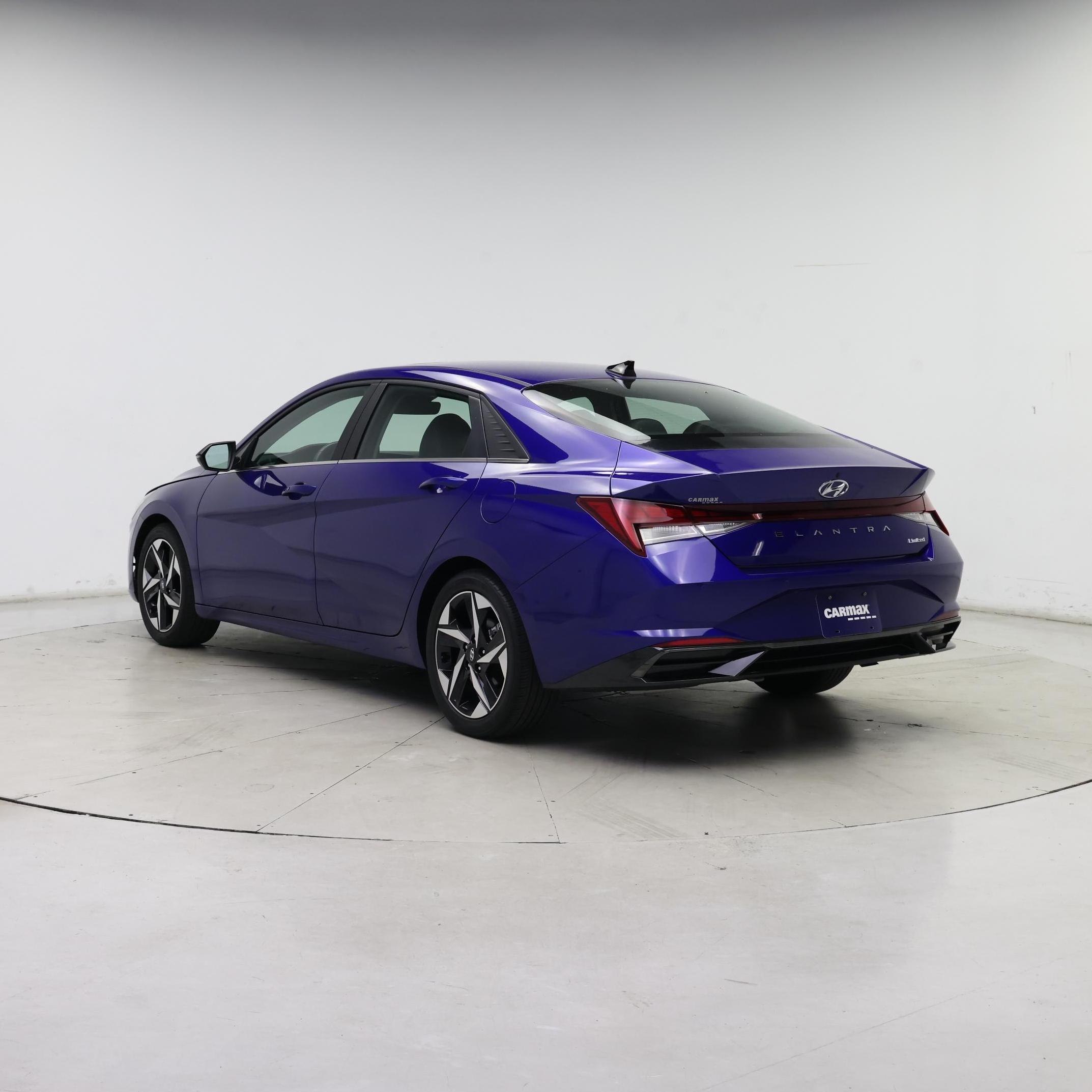 Thumbnail: 2022 Hyundai Elantra - 2