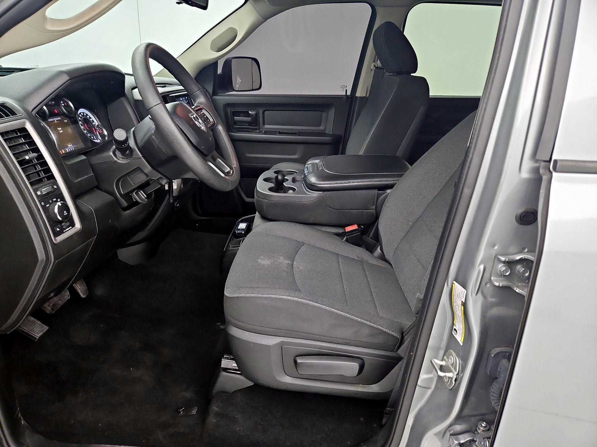 Thumbnail: 2021 RAM 1500 Classic - 11