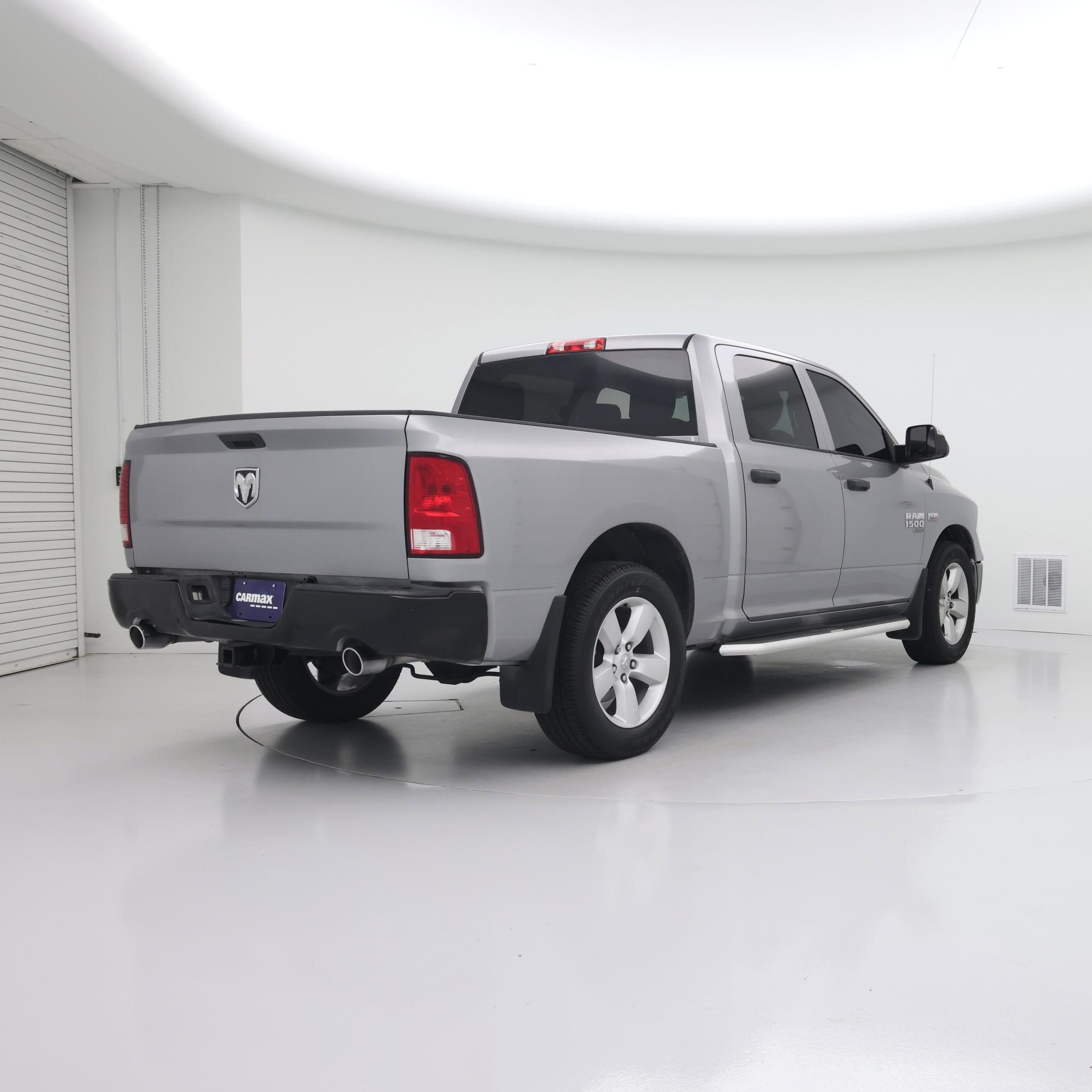 Thumbnail: 2021 RAM 1500 Classic - 8