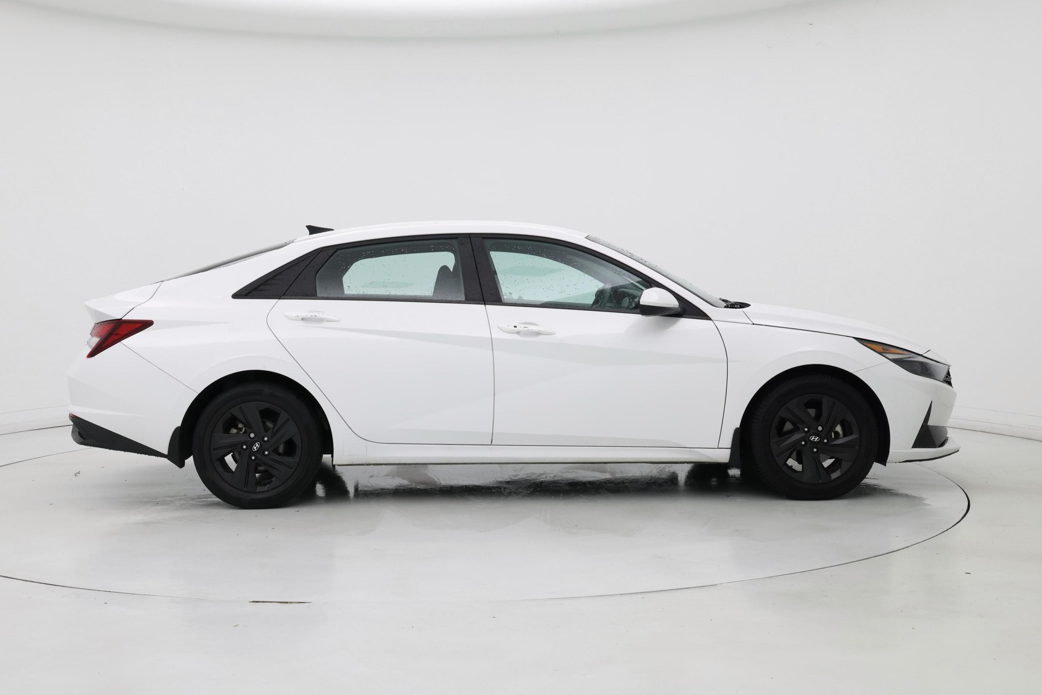 Thumbnail: 2021 Hyundai Elantra - 7