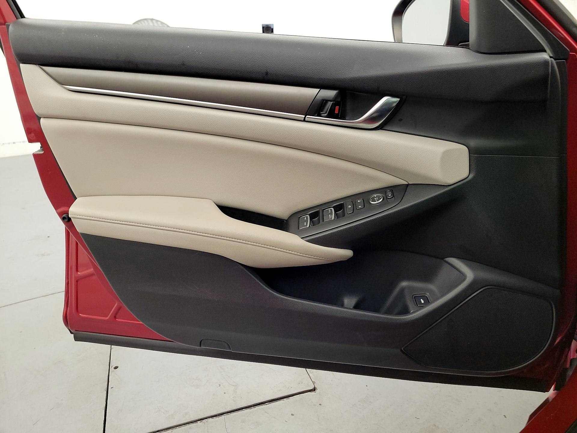 Thumbnail: 2021 Honda Accord - 12