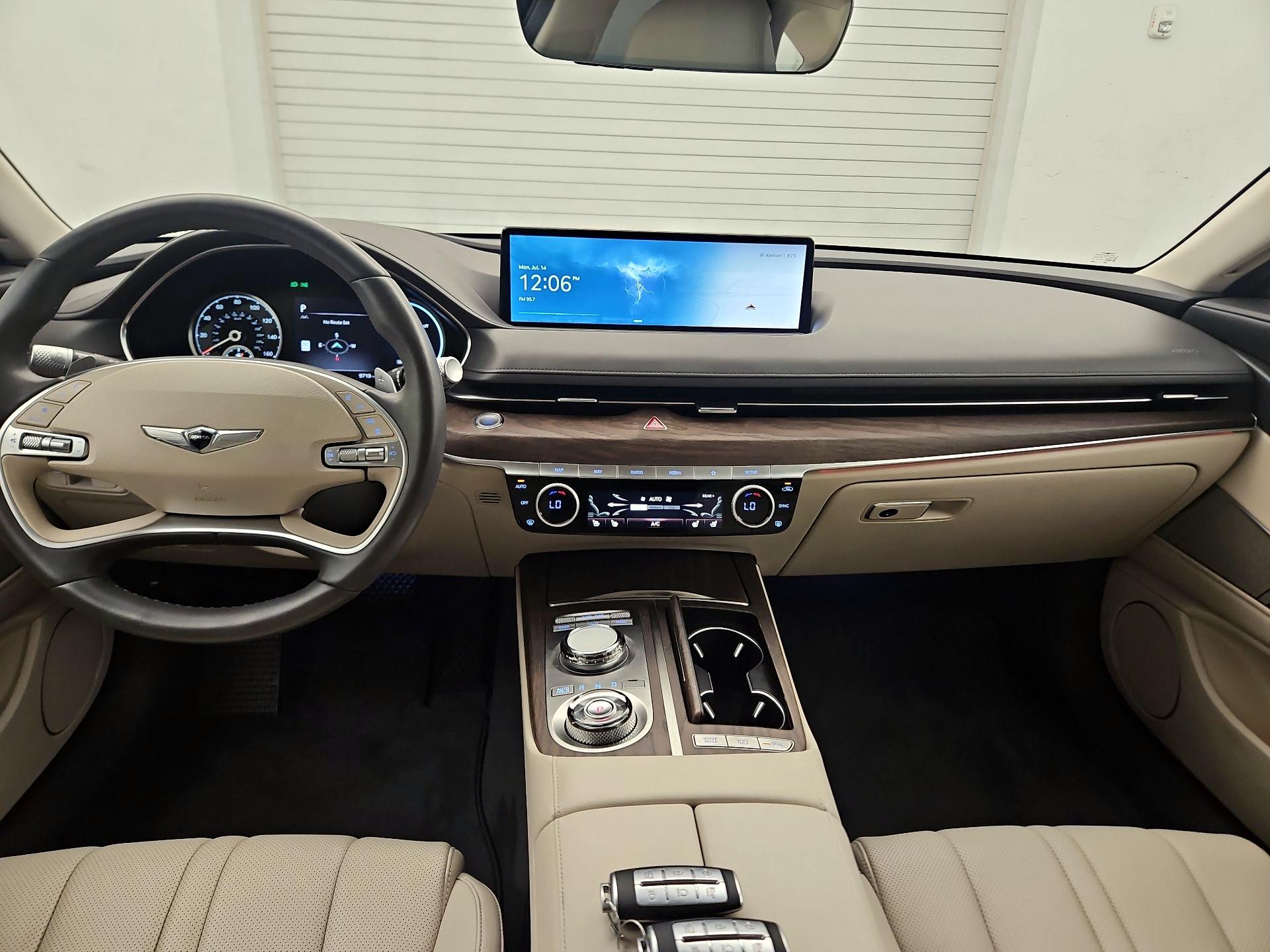 Thumbnail: 2023 Genesis G80 - 9