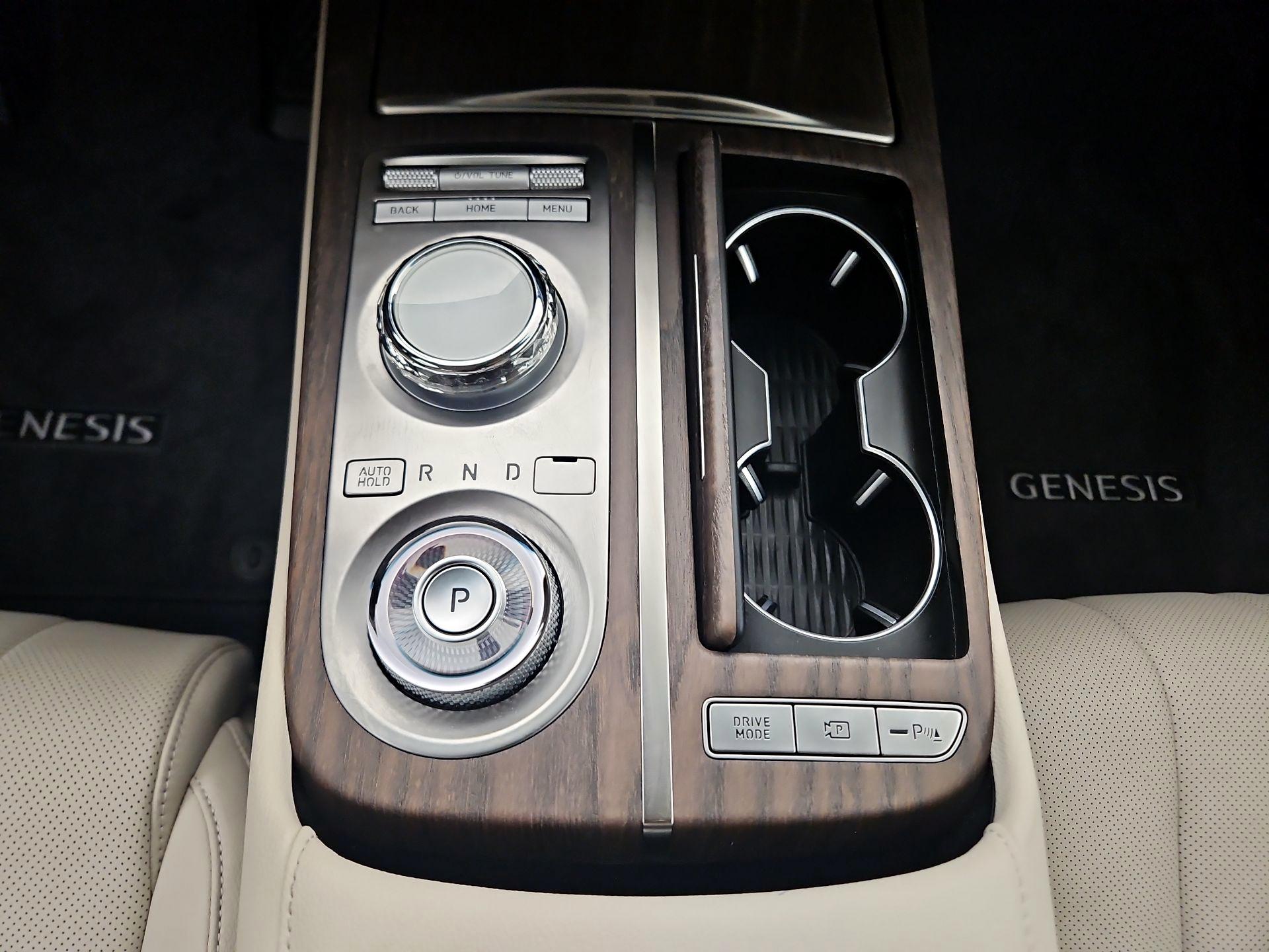 Thumbnail: 2023 Genesis G80 - 16