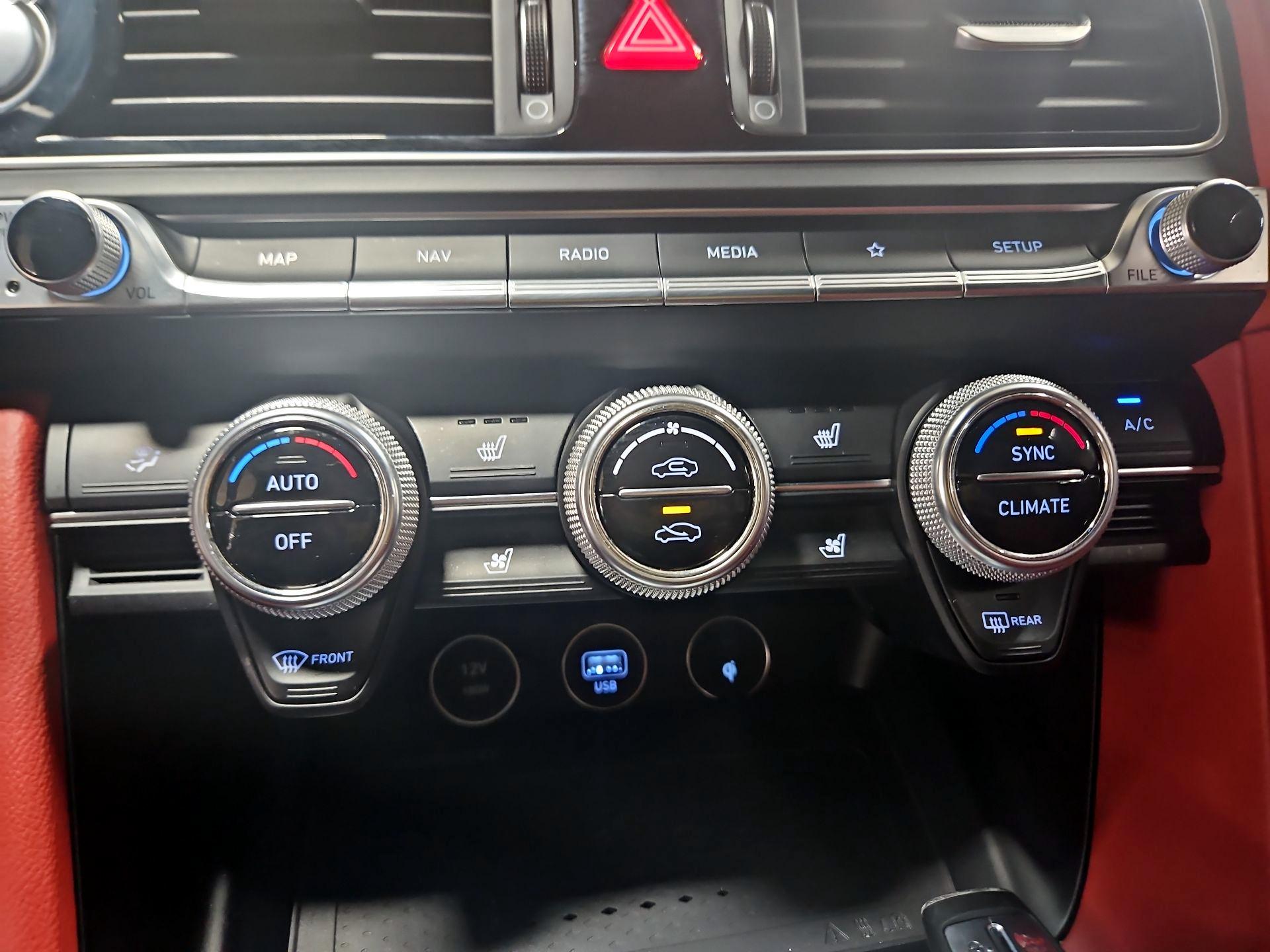 Thumbnail: 2023 Genesis G70 - 14