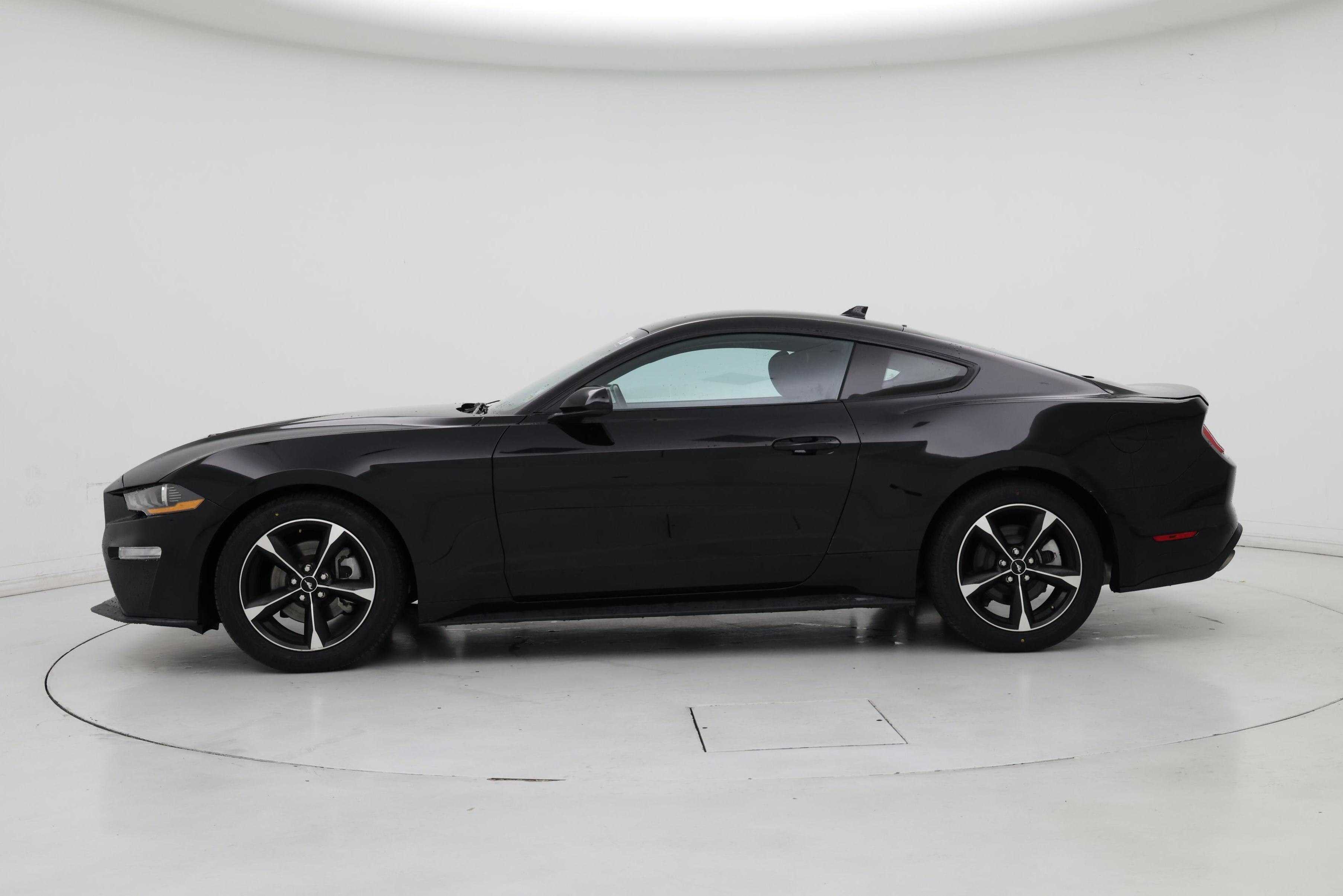 Thumbnail: 2022 Ford Mustang - 3