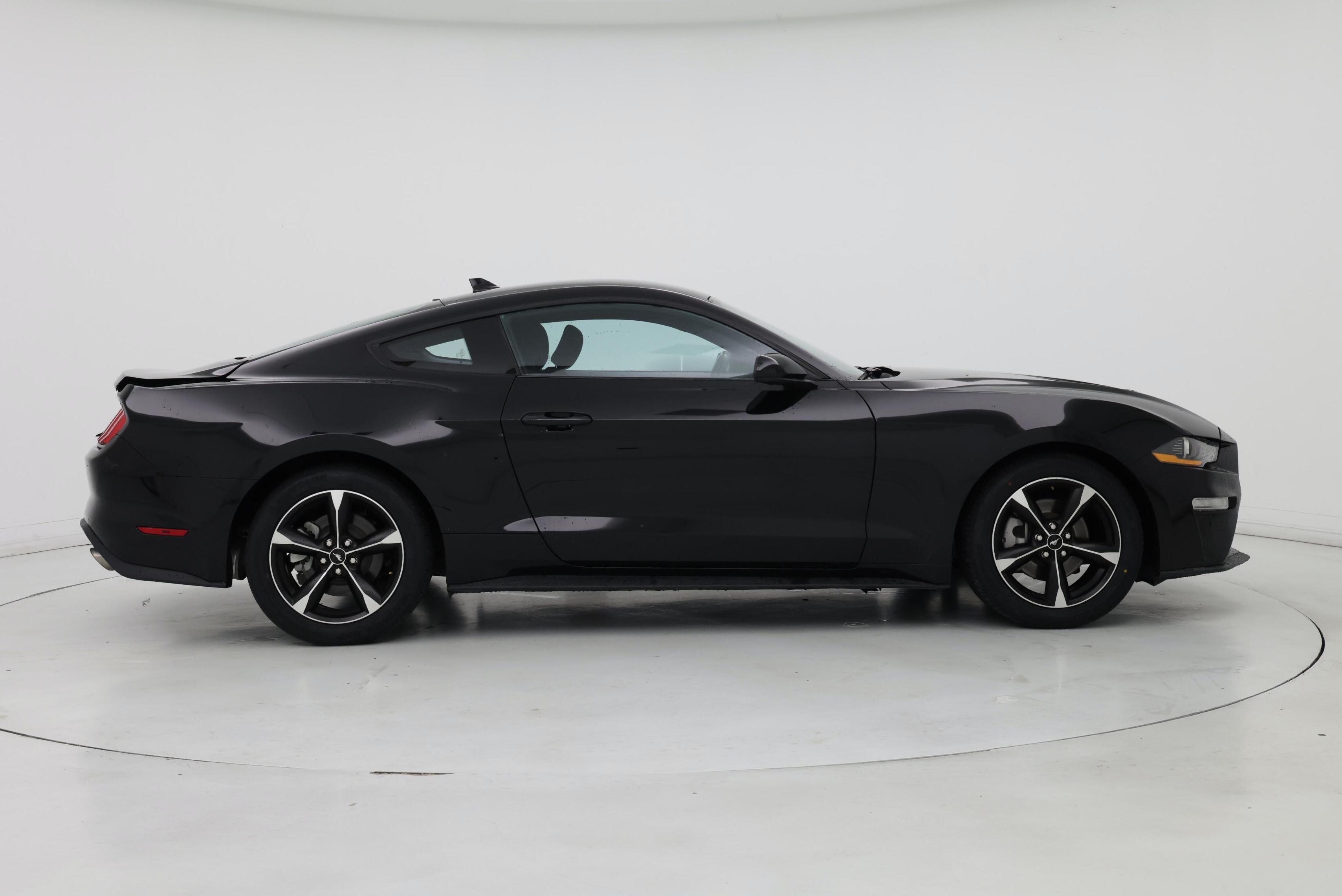 Thumbnail: 2022 Ford Mustang - 7